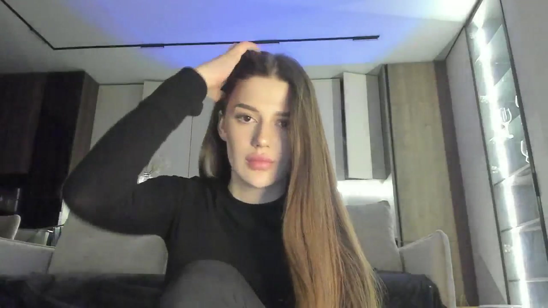 Gallery image thumbnail from Sonyx's myfreecams stream on, 05/05/2025, 19:01 image 3 of 20