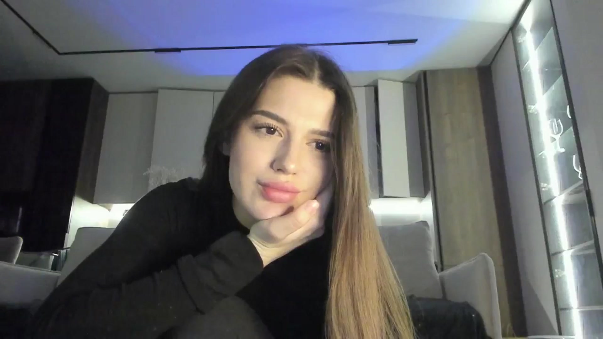 Gallery image thumbnail from Sonyx's myfreecams stream on, 05/05/2025, 19:01 image 4 of 20