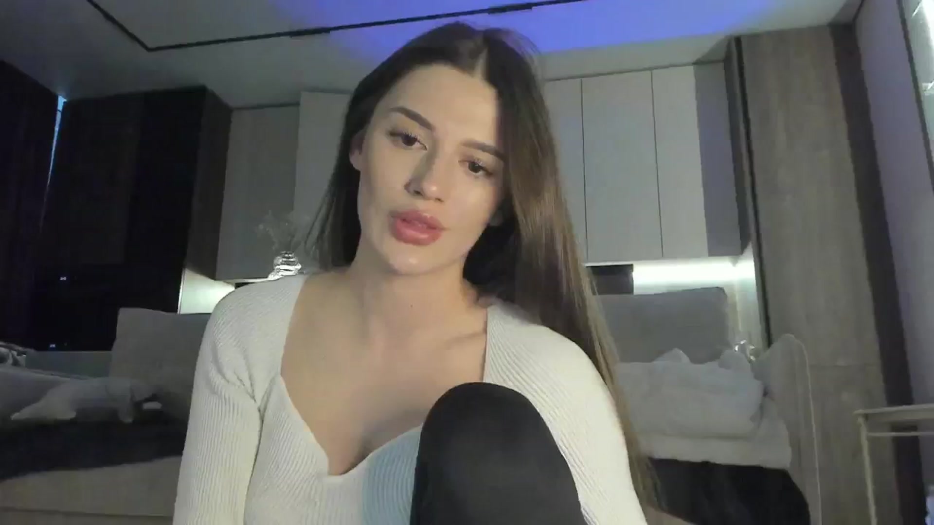 Gallery image thumbnail from Sonyx's myfreecams stream on, 05/11/2025, 17:14 image 14 of 20