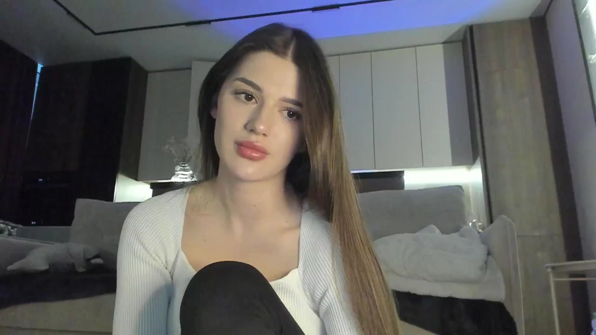 Gallery image thumbnail from Sonyx's myfreecams stream on, 05/11/2025, 17:14 image 17 of 20