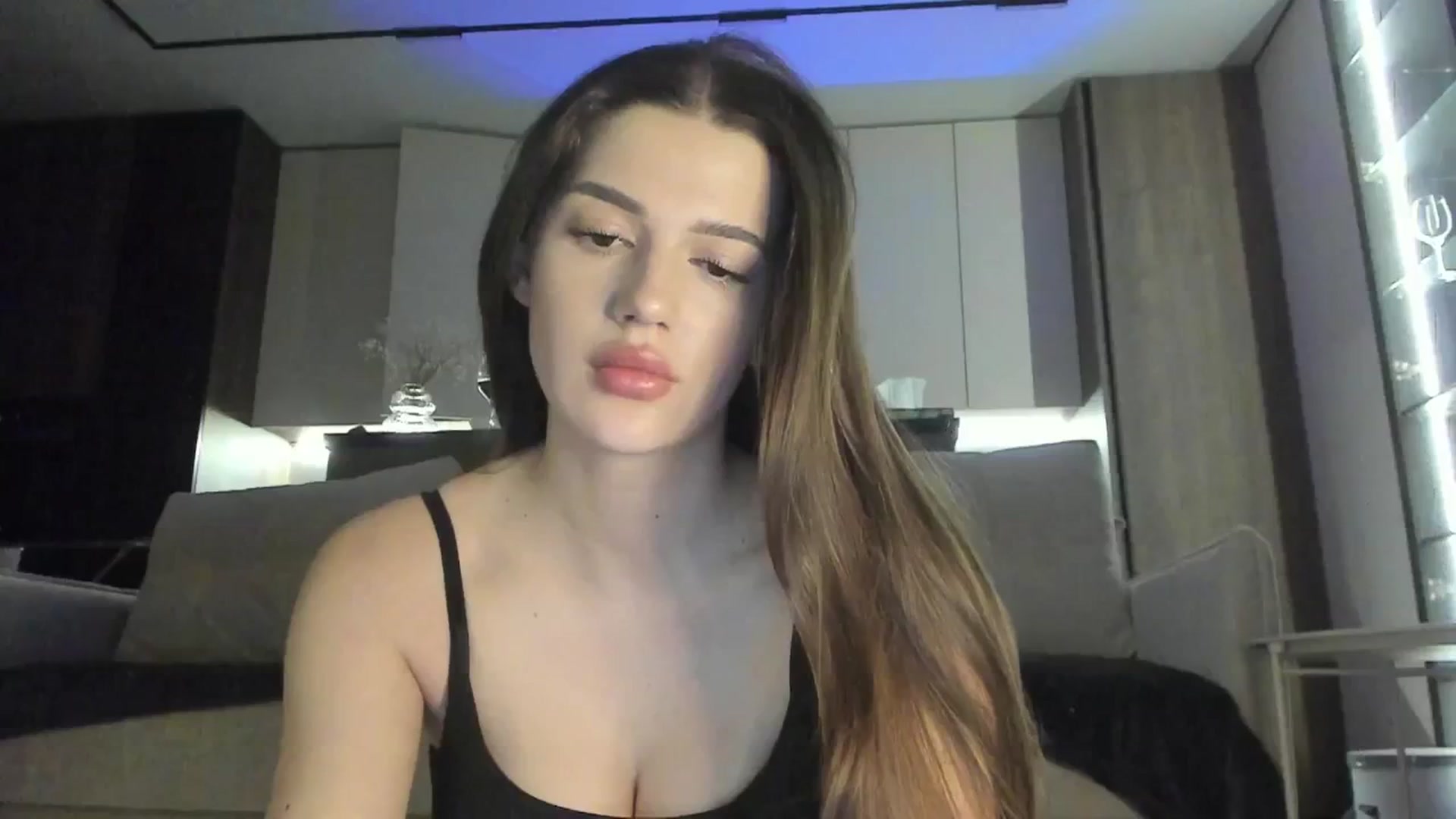 Gallery image thumbnail from Sonyx's myfreecams stream on, 05/14/2025, 19:23 image 19 of 20