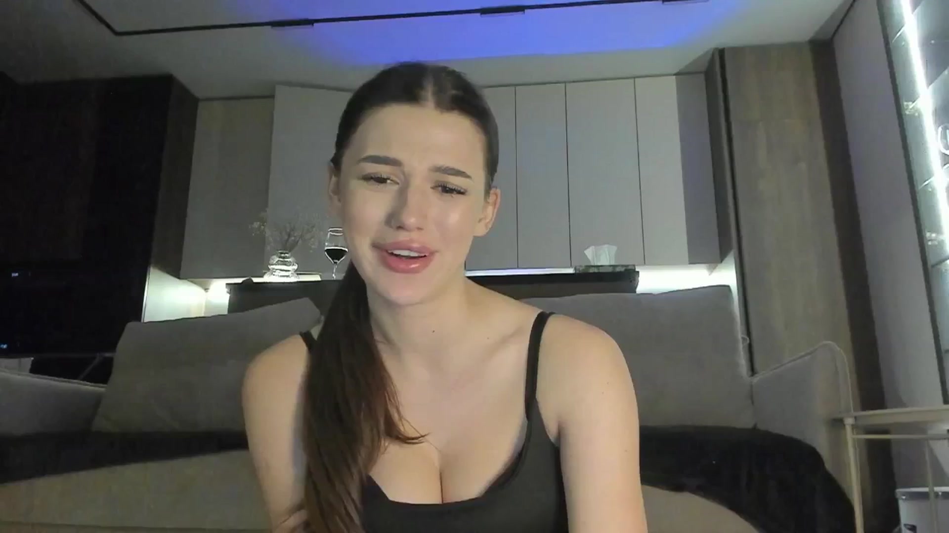 Gallery image thumbnail from Sonyx's myfreecams stream on, 05/14/2025, 19:23 image 13 of 20