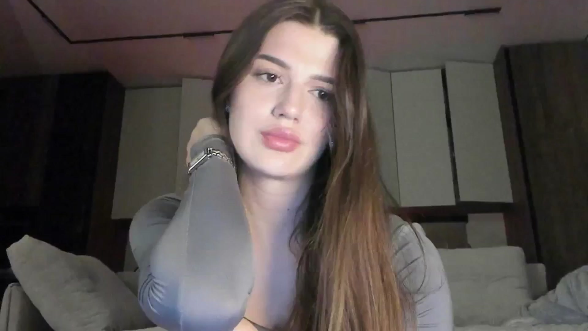 Gallery image thumbnail from Sonyx's myfreecams stream on, 06/13/2025, 19:25 image 15 of 20