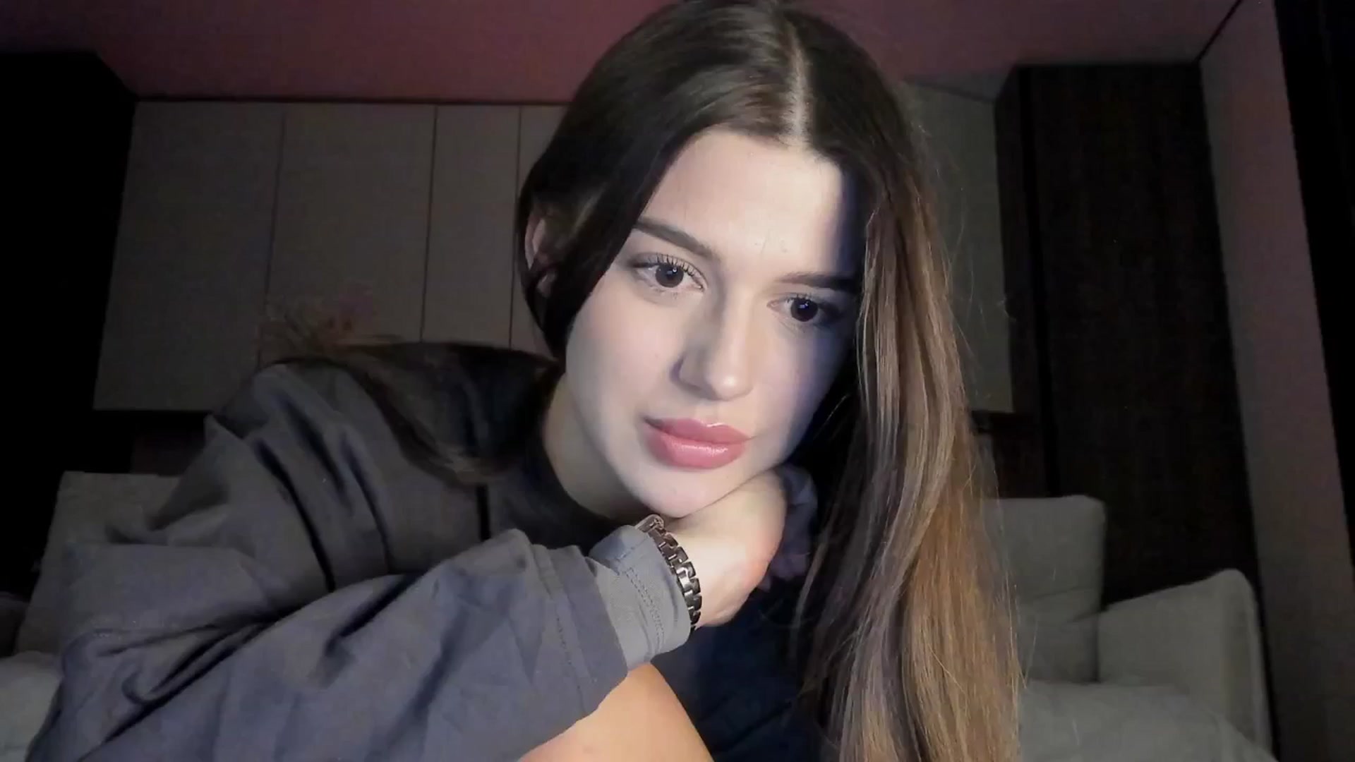 Gallery image thumbnail from Sonyx's myfreecams stream on, 06/25/2025, 17:43 image 13 of 20