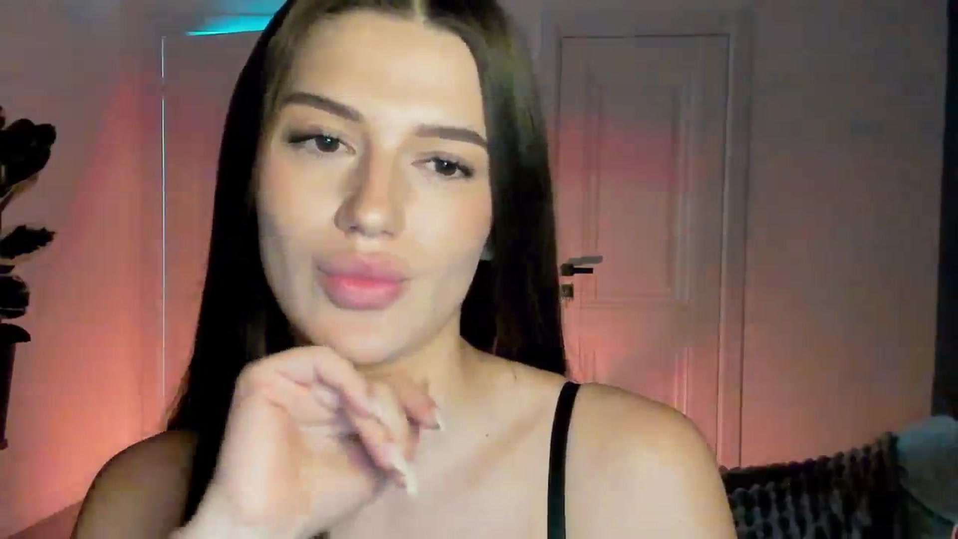 Gallery image thumbnail from Sonyx's myfreecams stream on, 11/25/2025, 21:36 image 19 of 20