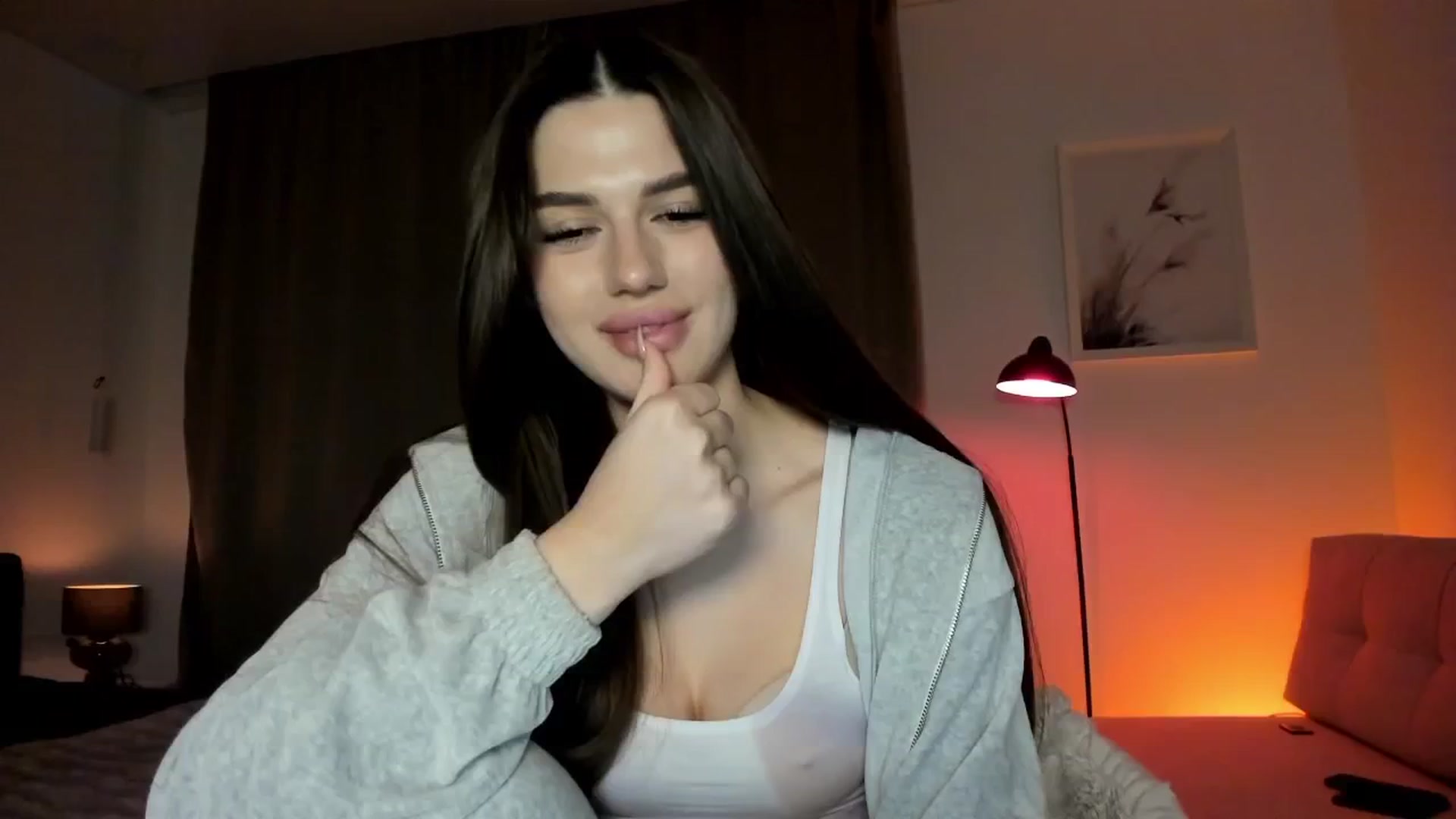 Gallery image thumbnail from Sonyx's myfreecams stream on, 04/15/2026, 17:57 image 17 of 20