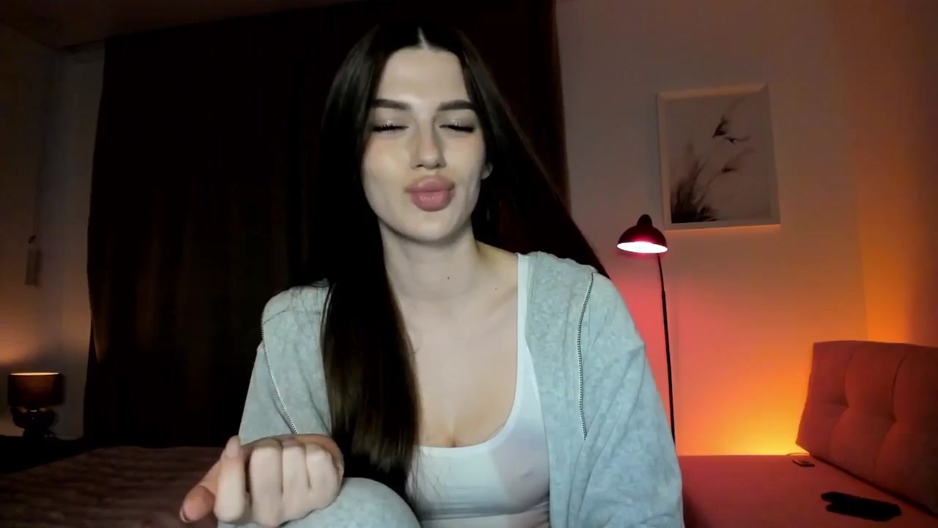 Gallery image thumbnail from Sonyx's myfreecams stream on, 04/15/2026, 17:57 image 3 of 20