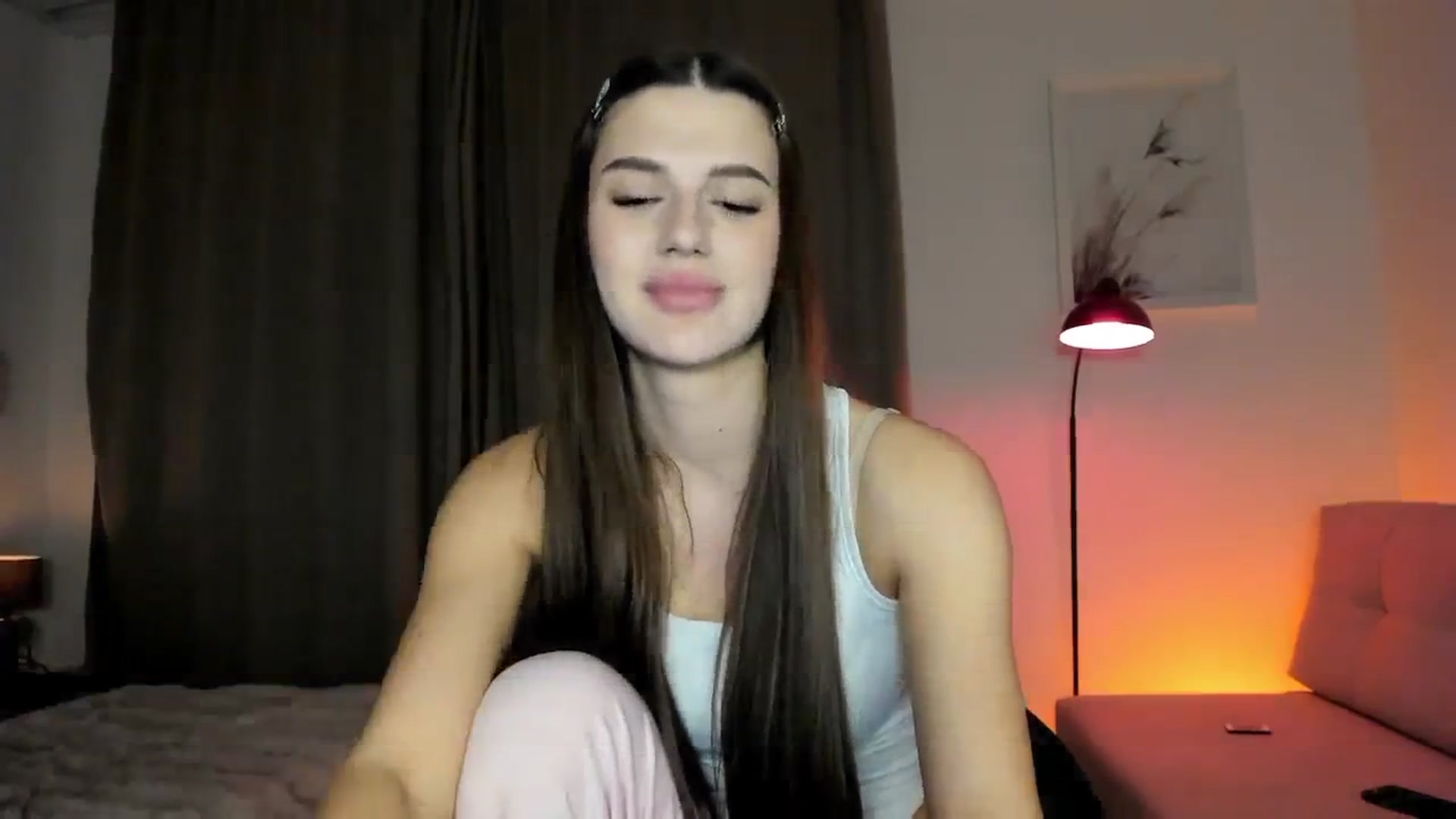 Gallery image thumbnail from Sonyx's myfreecams stream on, 04/19/2026, 18:28 image 20 of 20