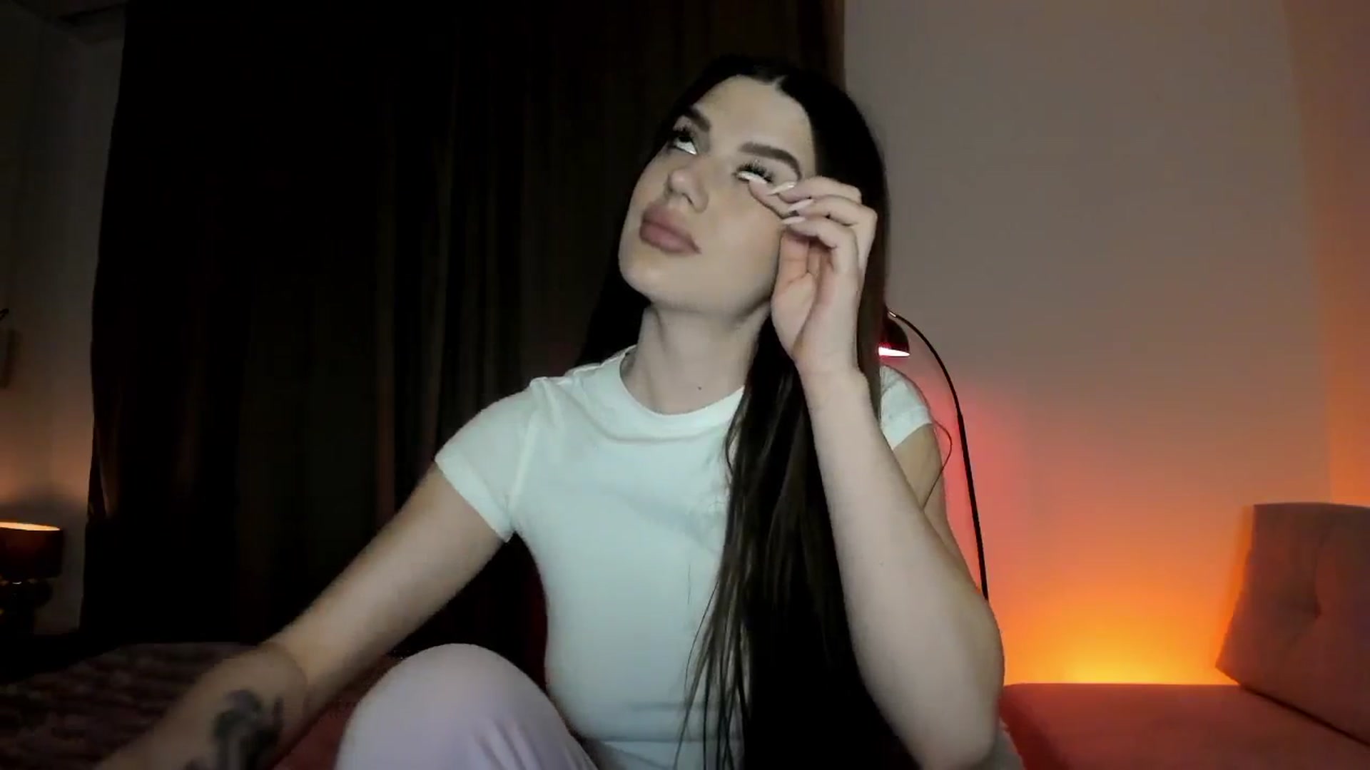 Gallery image thumbnail from Sonyx's myfreecams stream on, 04/30/2026, 18:28 image 18 of 20