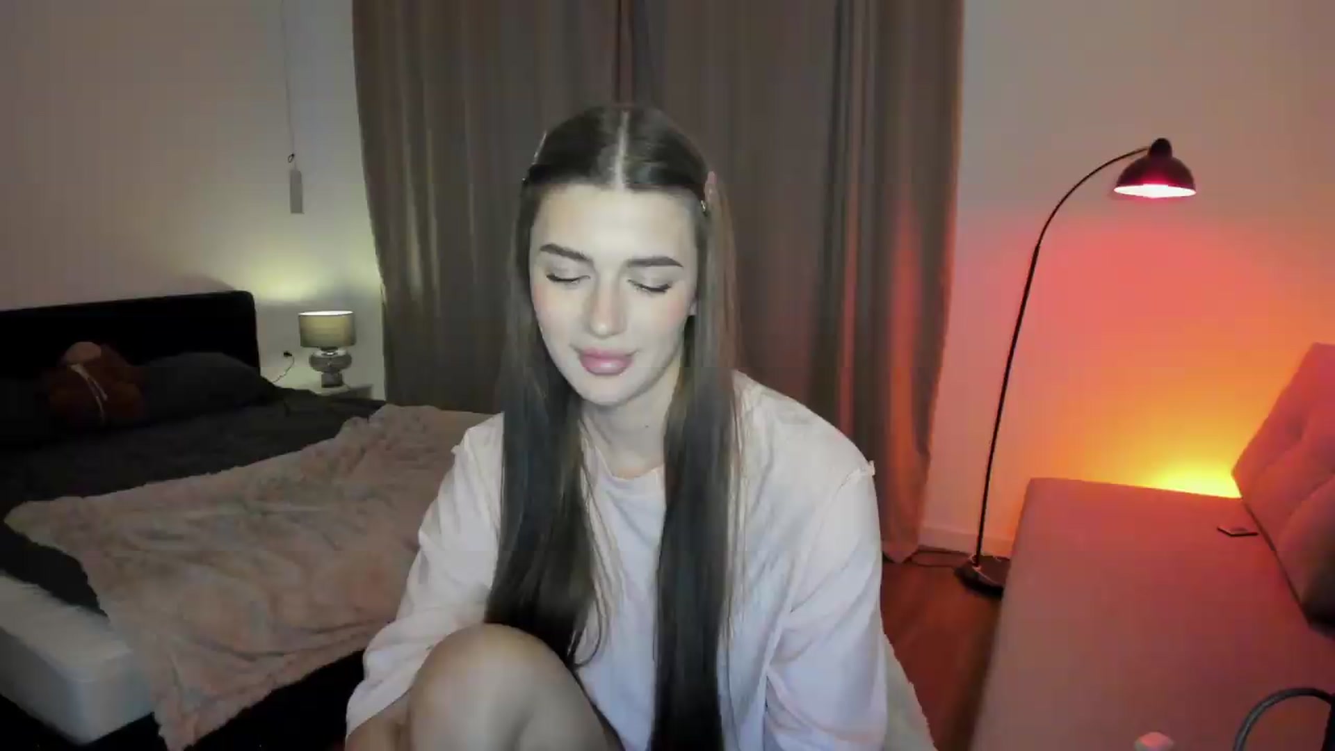 Gallery image thumbnail from Sonyx's myfreecams stream on, 06/18/2026, 18:44 image 15 of 20