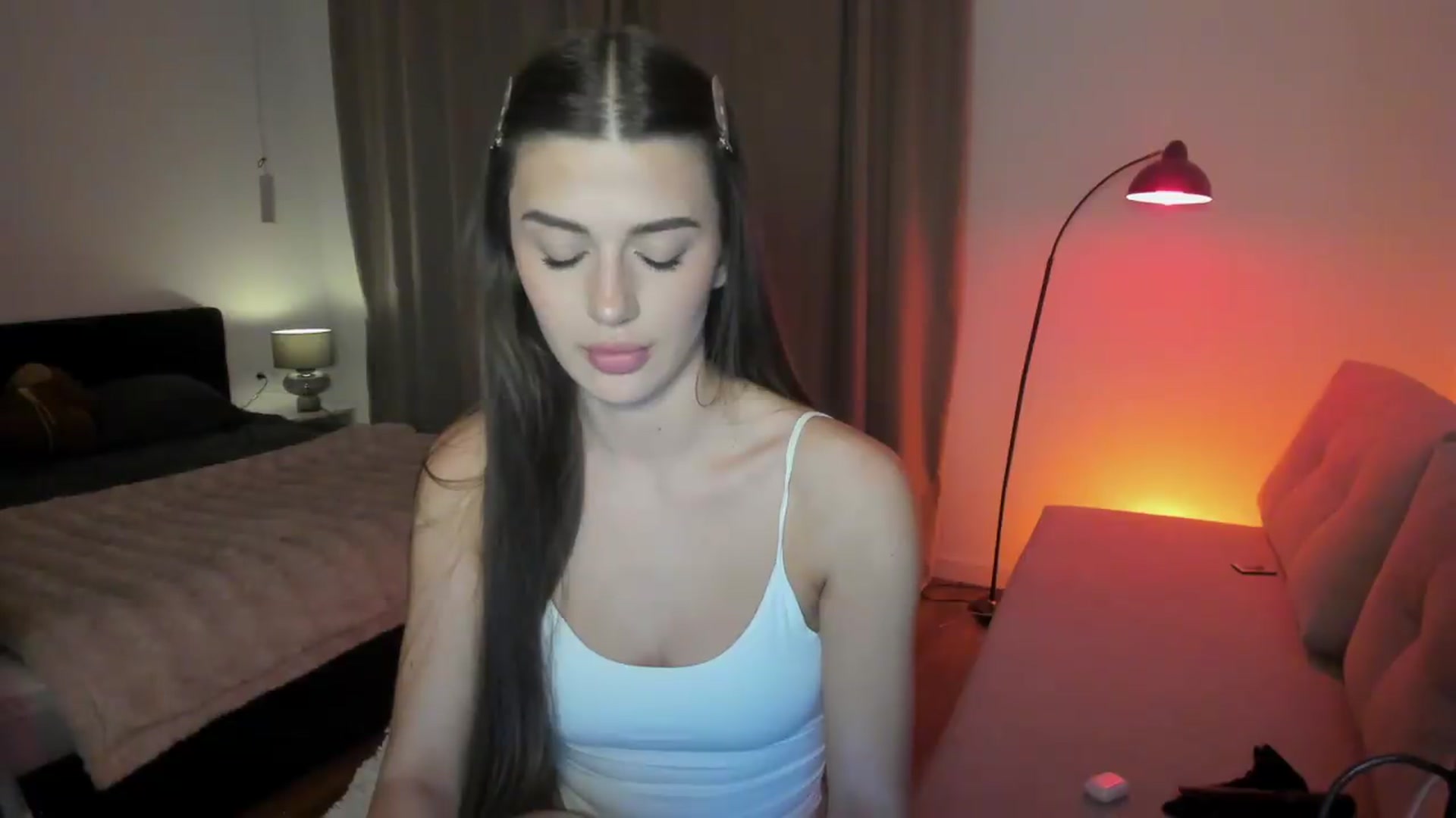 Gallery image thumbnail from Sonyx's myfreecams stream on, 06/19/2026, 19:17 image 17 of 20