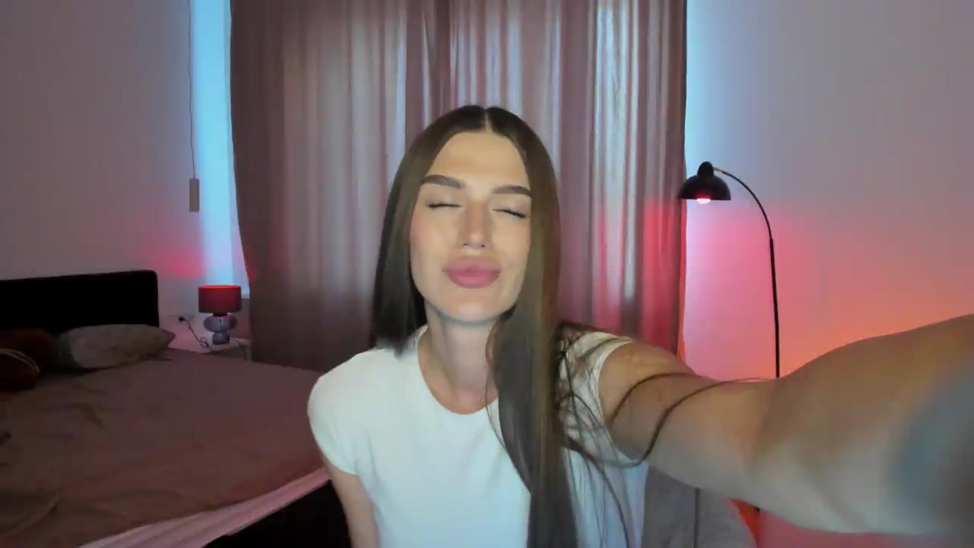 Gallery image thumbnail from Sonyx's myfreecams stream on, 08/13/2026, 15:50 image 8 of 20