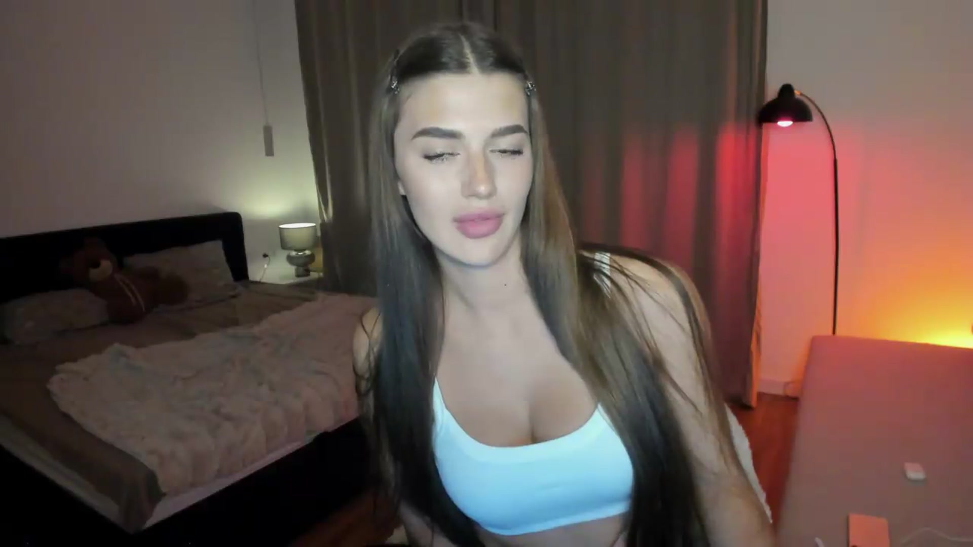Gallery image thumbnail from Sonyx's myfreecams stream on, 08/27/2026, 18:30 image 17 of 20