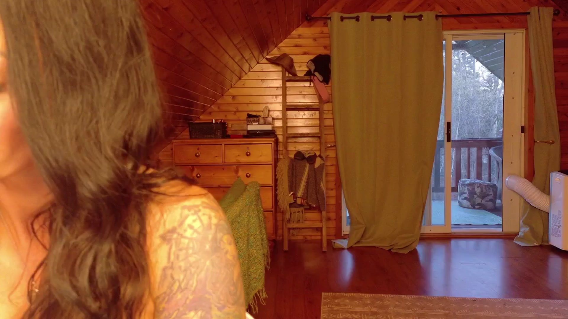 Gallery image thumbnail from SookieHunnie's myfreecams stream on, 05/02/2025, 03:14 image 18 of 20