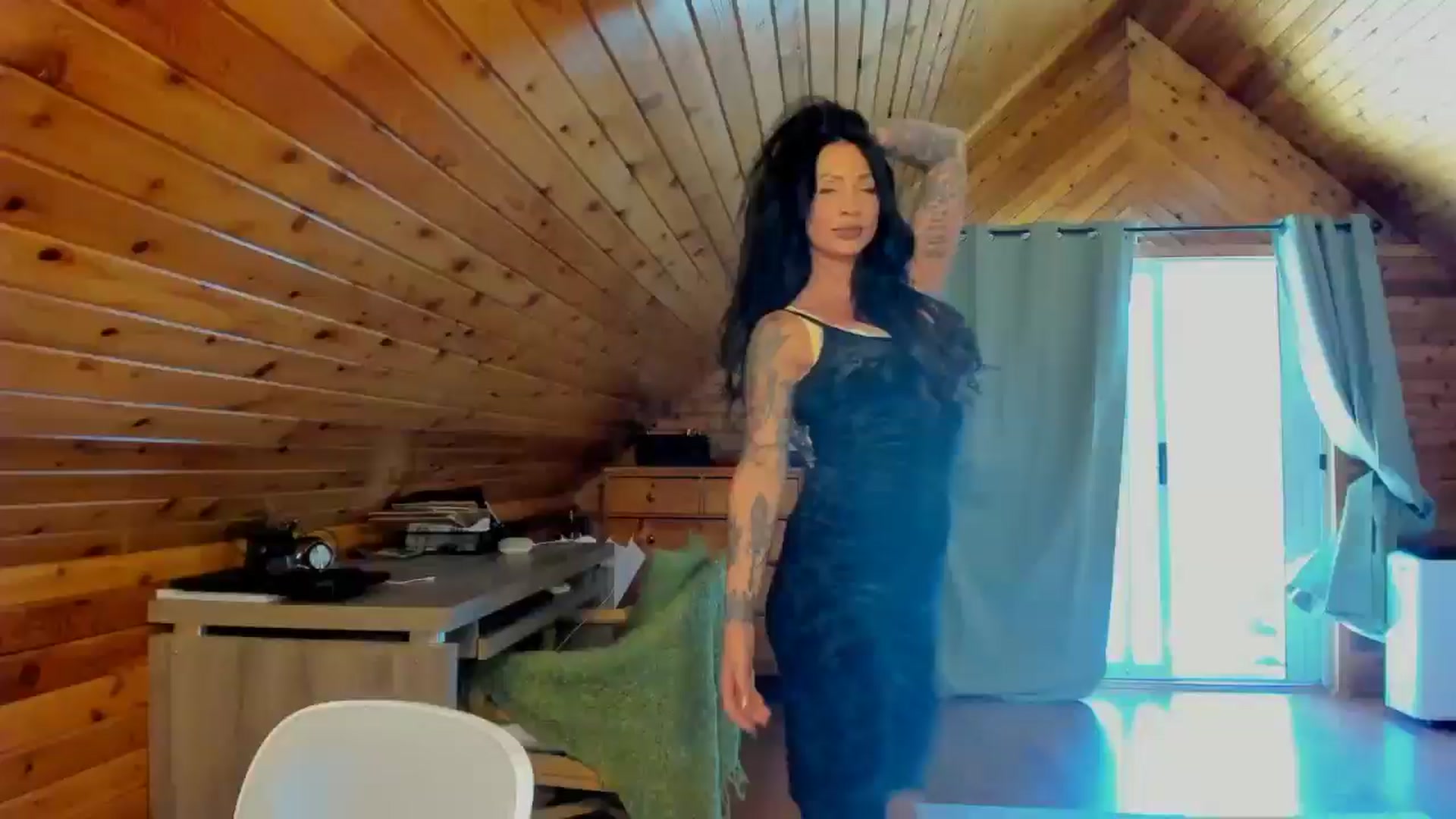 Gallery image thumbnail from SookieHunnie's myfreecams stream on, 05/05/2025, 22:34 image 2 of 20
