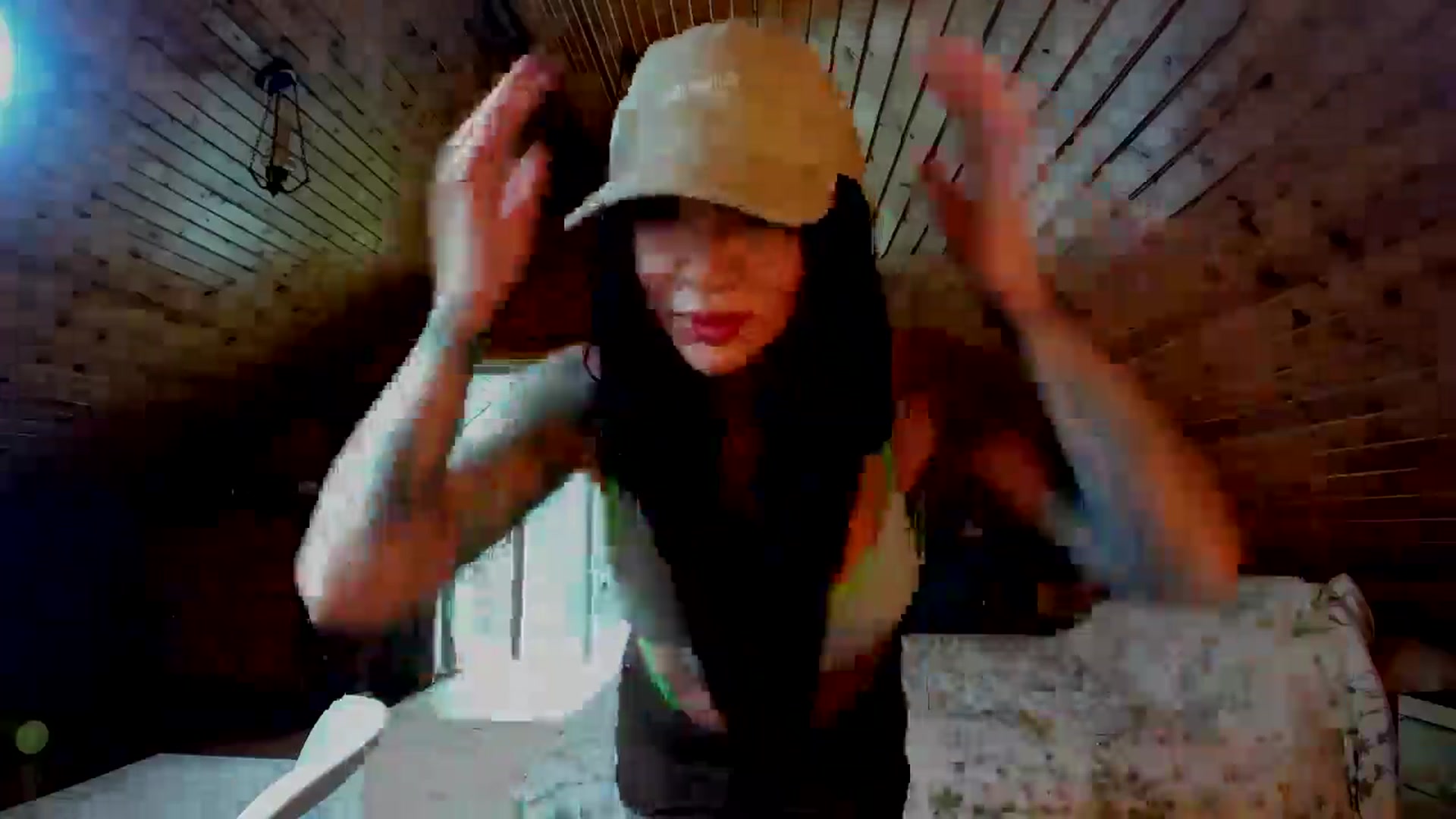 Gallery image thumbnail from SookieHunnie's myfreecams stream on, 06/20/2025, 22:29 image 3 of 20