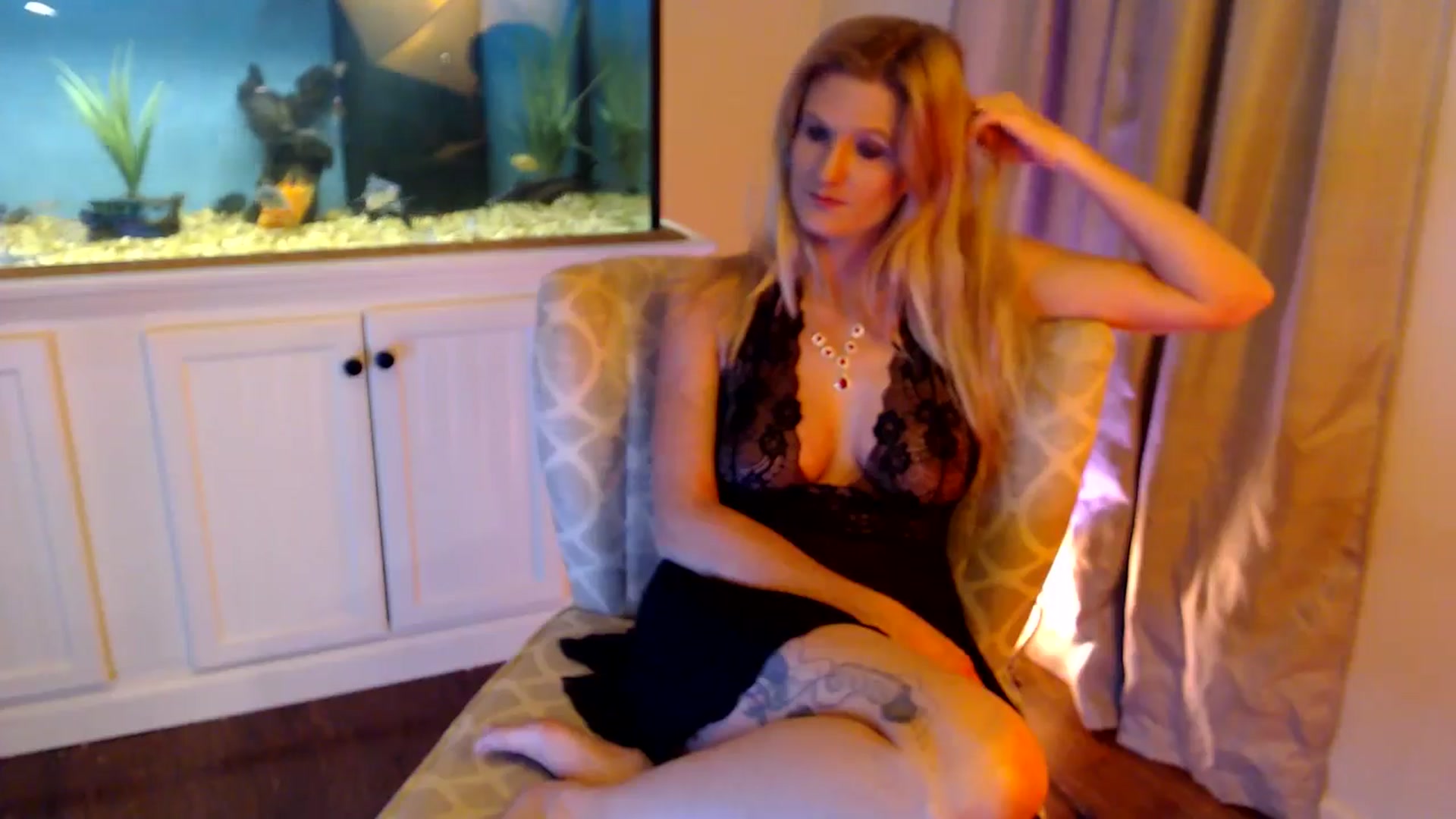Gallery image thumbnail from Sookie__'s myfreecams stream on, 12/05/2024, 09:18 image 12 of 20