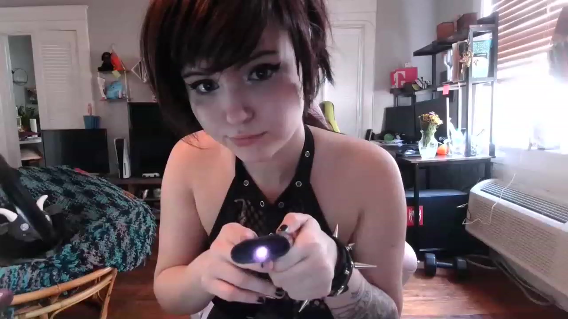 Gallery image thumbnail from SoooBunny's myfreecams stream on, 11/28/2022, 21:15 image 19 of 20