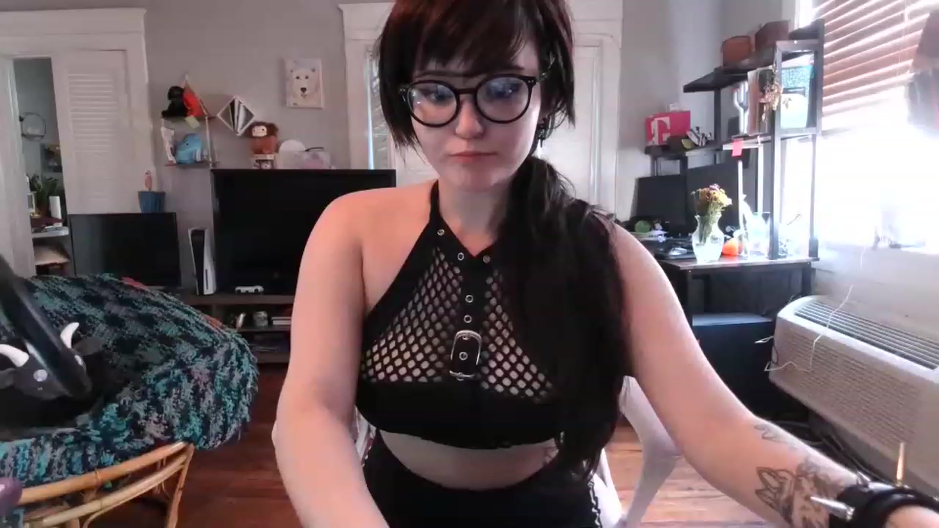 Gallery image thumbnail from SoooBunny's myfreecams stream on, 11/28/2022, 21:15 image 20 of 20