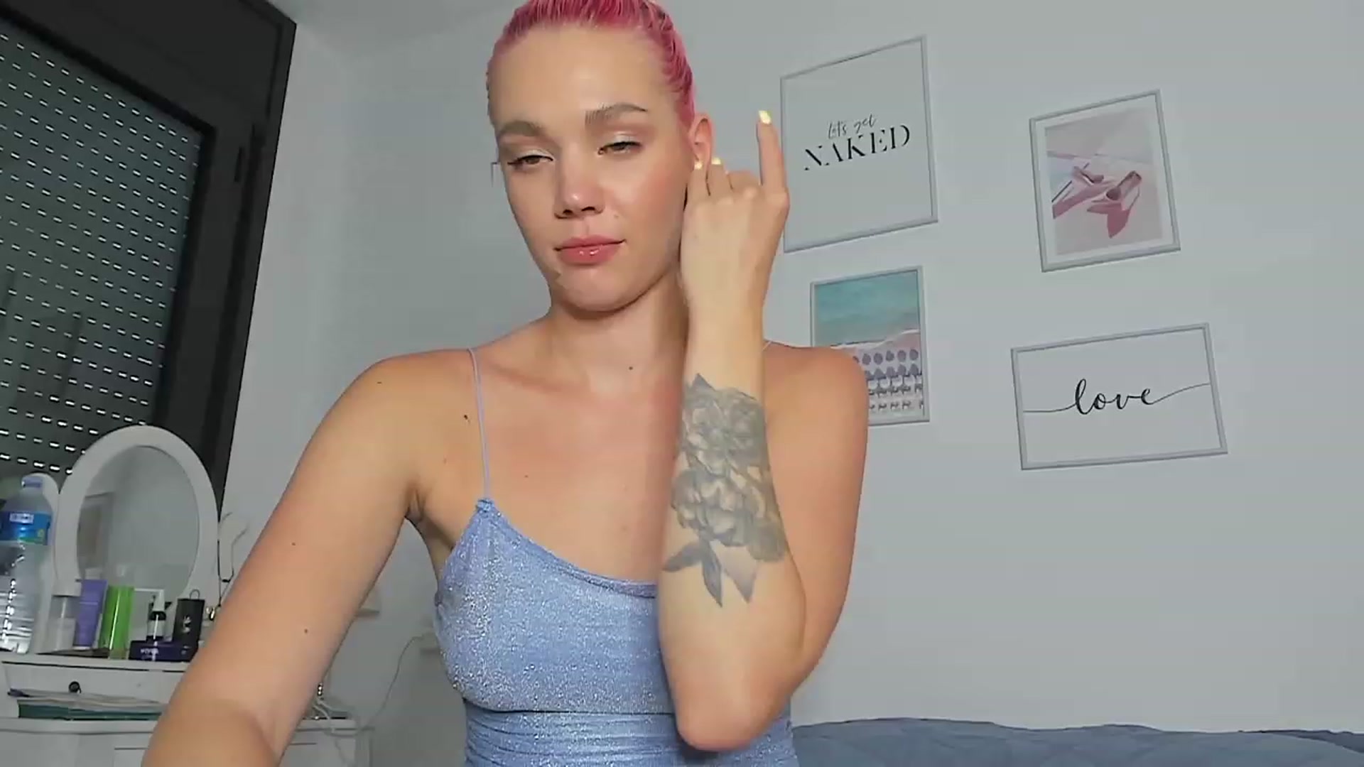 Gallery image thumbnail from SophSeptember's myfreecams stream on, 07/04/2023, 13:06 image 7 of 20