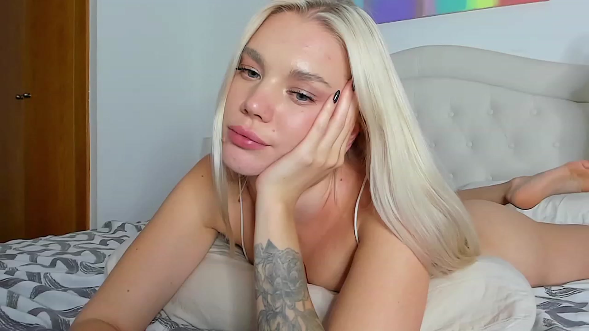 Gallery image thumbnail from SophSeptember's myfreecams stream on, 08/24/2023, 17:53 image 14 of 20