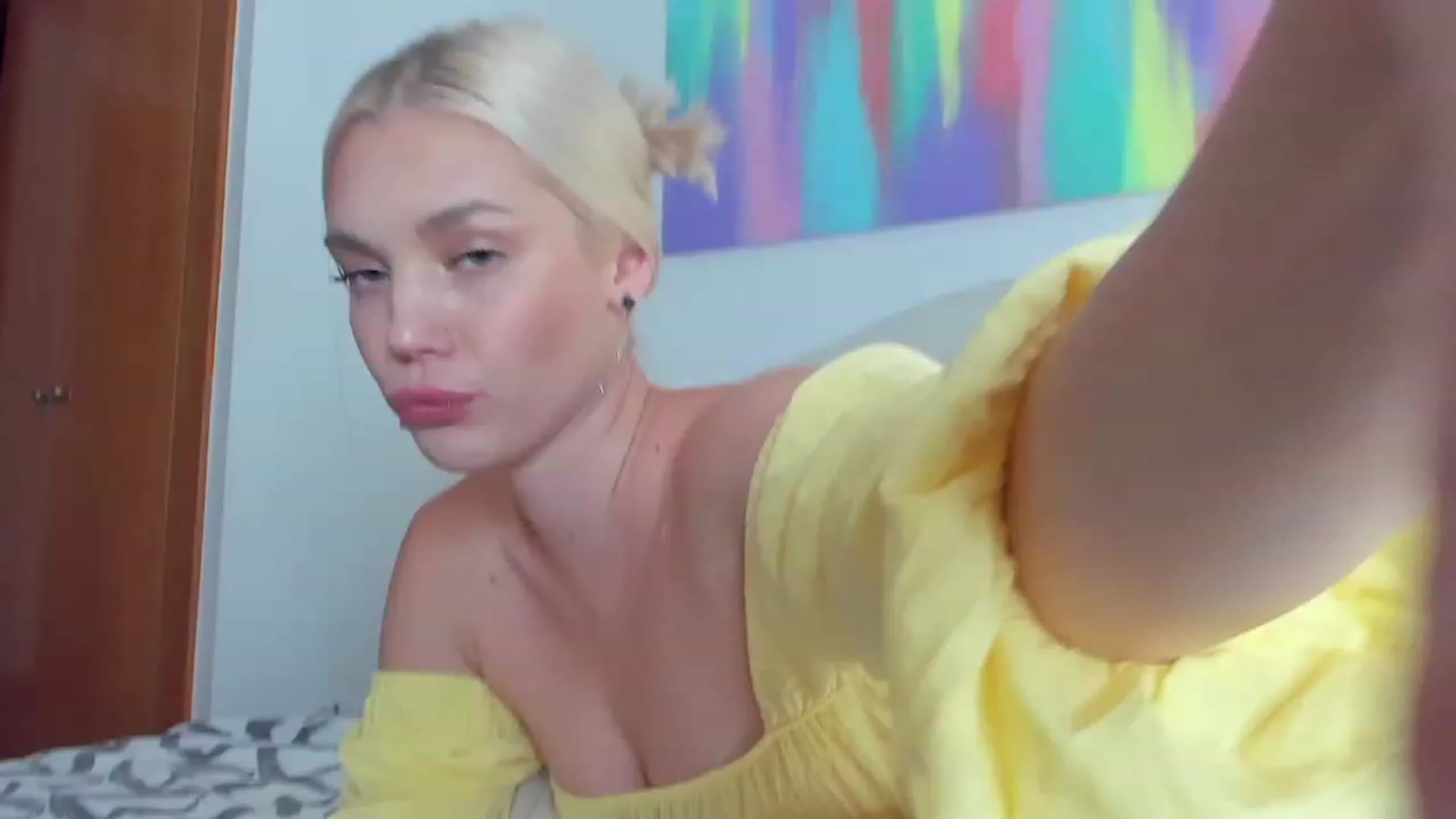 Gallery image thumbnail from SophSeptember's myfreecams stream on, 09/27/2023, 14:37 image 4 of 20