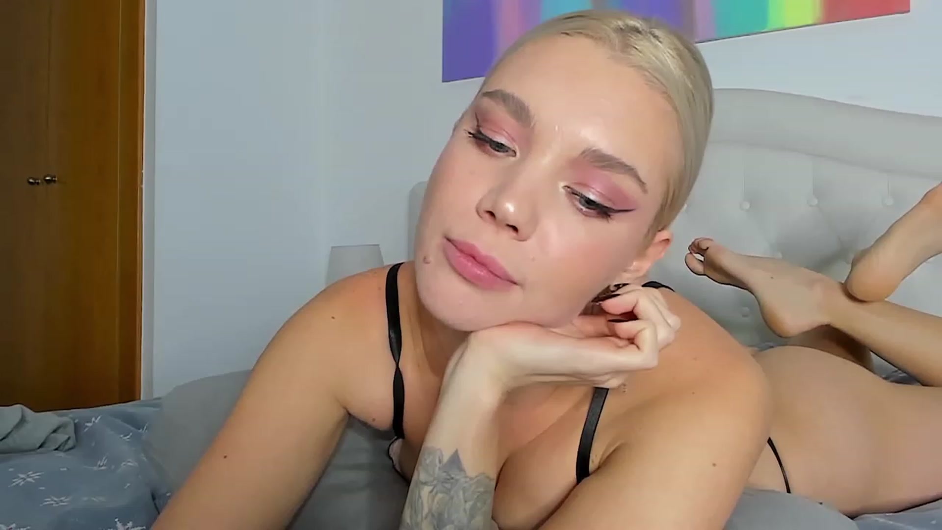 Gallery image thumbnail from SophSeptember's myfreecams stream on, 12/01/2023, 16:21 image 3 of 20