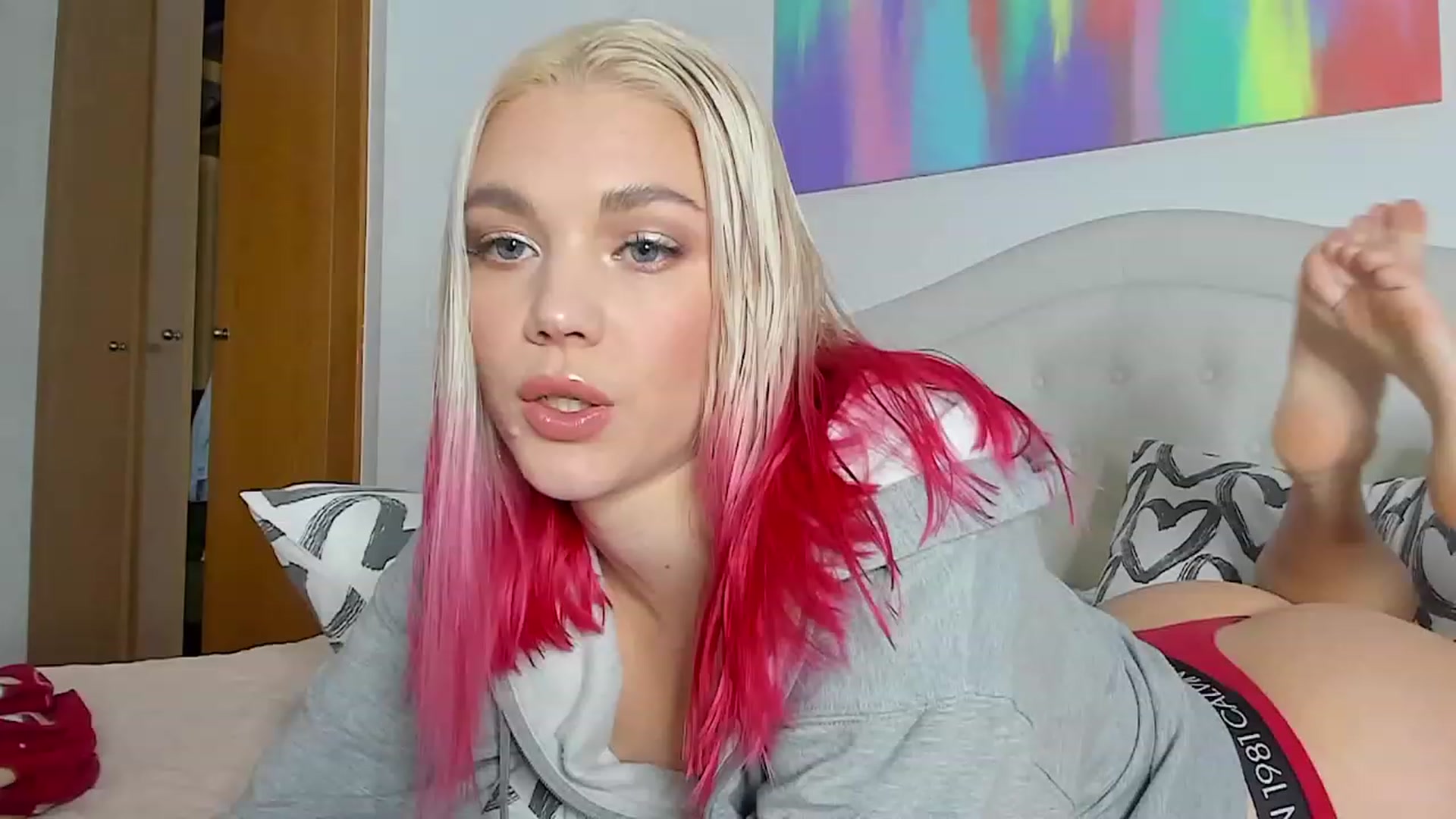 Gallery image thumbnail from SophSeptember's myfreecams stream on, 12/28/2023, 15:46 image 7 of 20