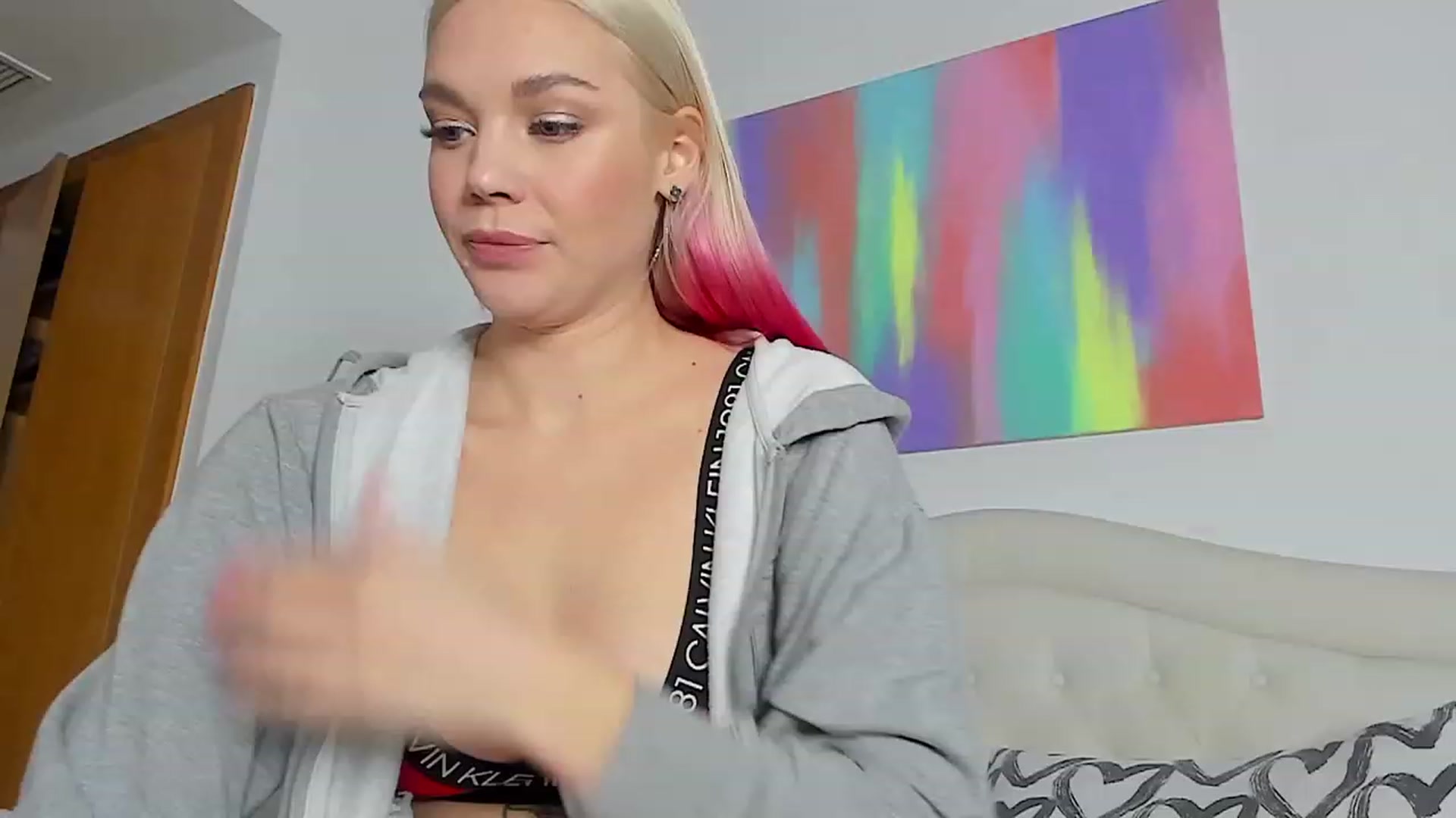 Gallery image thumbnail from SophSeptember's myfreecams stream on, 12/28/2023, 17:28 image 3 of 20