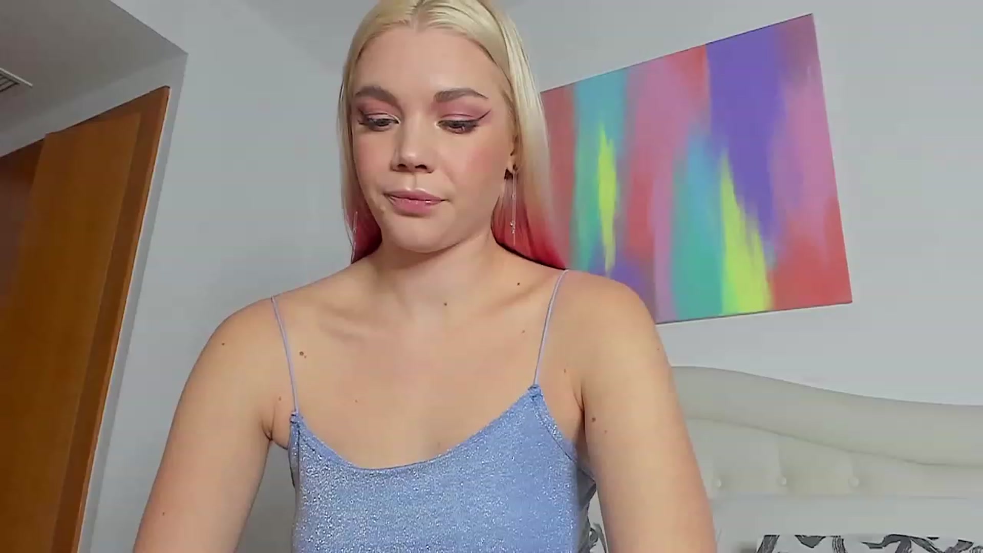 Gallery image thumbnail from SophSeptember's myfreecams stream on, 12/31/2023, 17:12 image 16 of 20