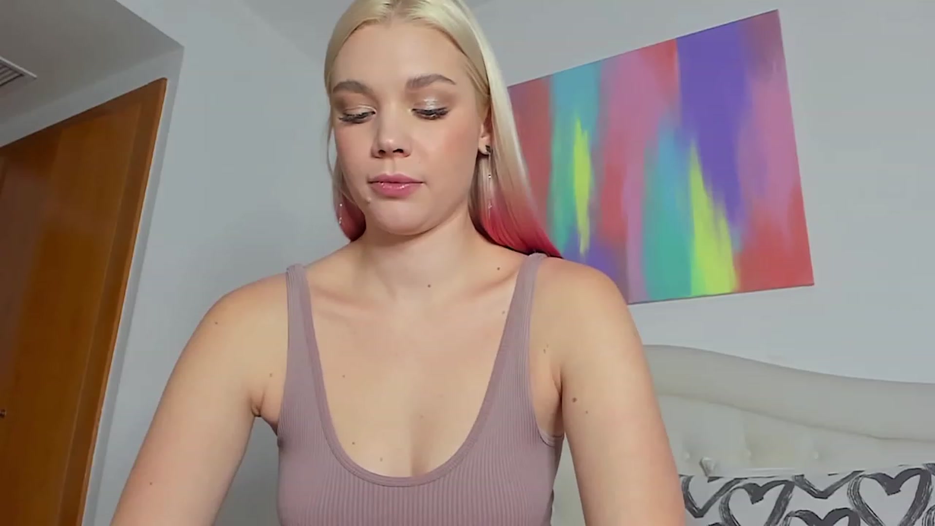 Gallery image thumbnail from SophSeptember's myfreecams stream on, 01/02/2024, 15:59 image 17 of 20