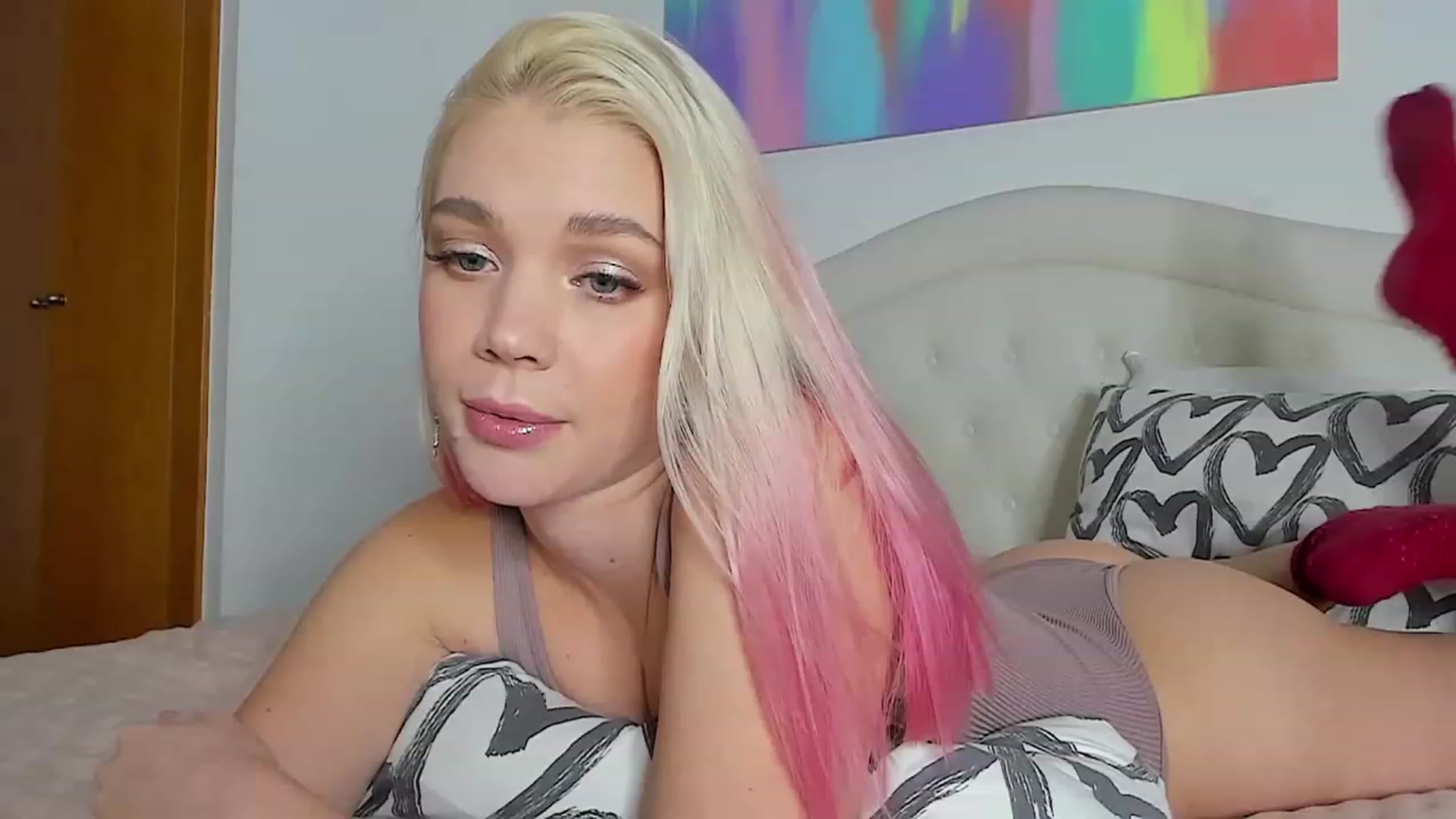 Gallery image thumbnail from SophSeptember's myfreecams stream on, 01/02/2024, 15:59 image 4 of 20