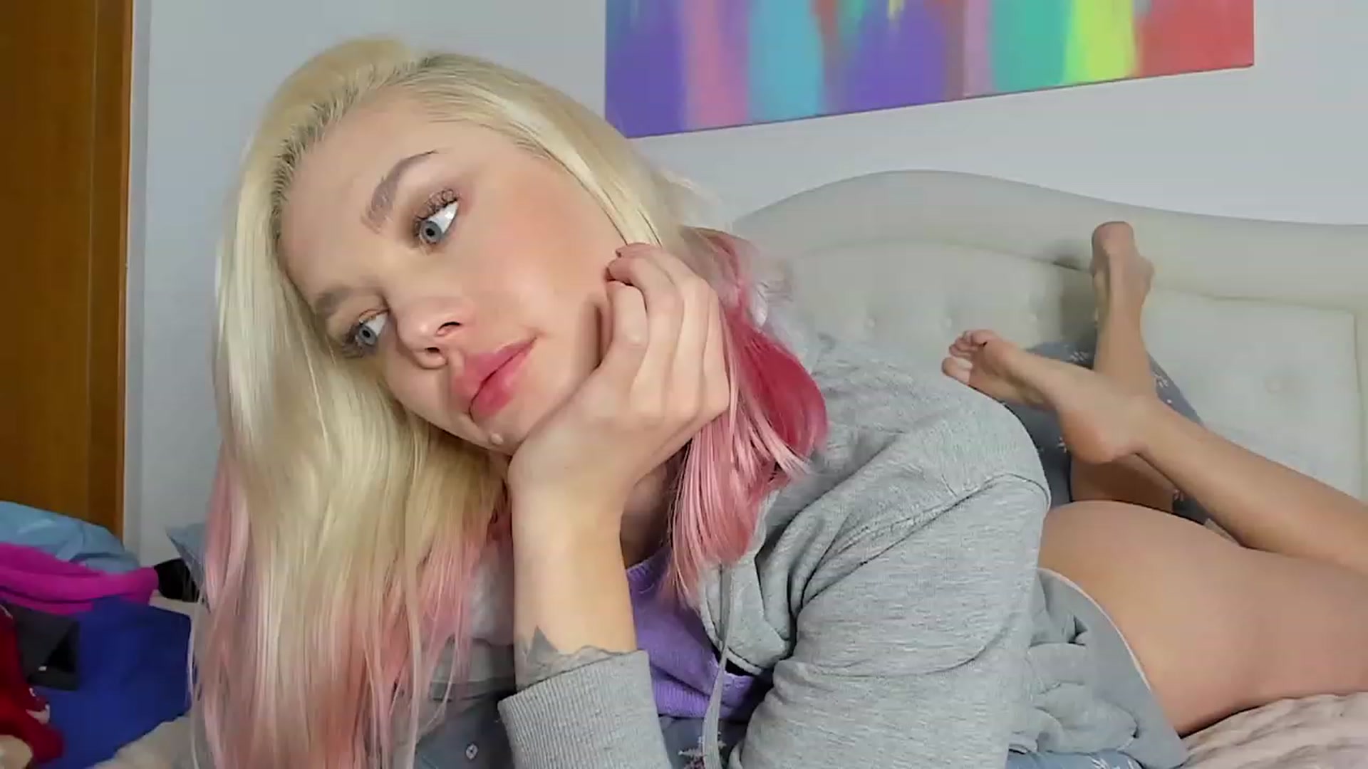 Gallery image thumbnail from SophSeptember's myfreecams stream on, 01/09/2024, 15:59 image 3 of 20
