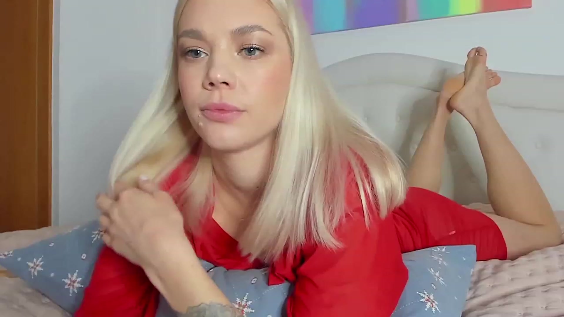 Gallery image thumbnail from SophSeptember's myfreecams stream on, 02/17/2024, 10:41 image 10 of 20