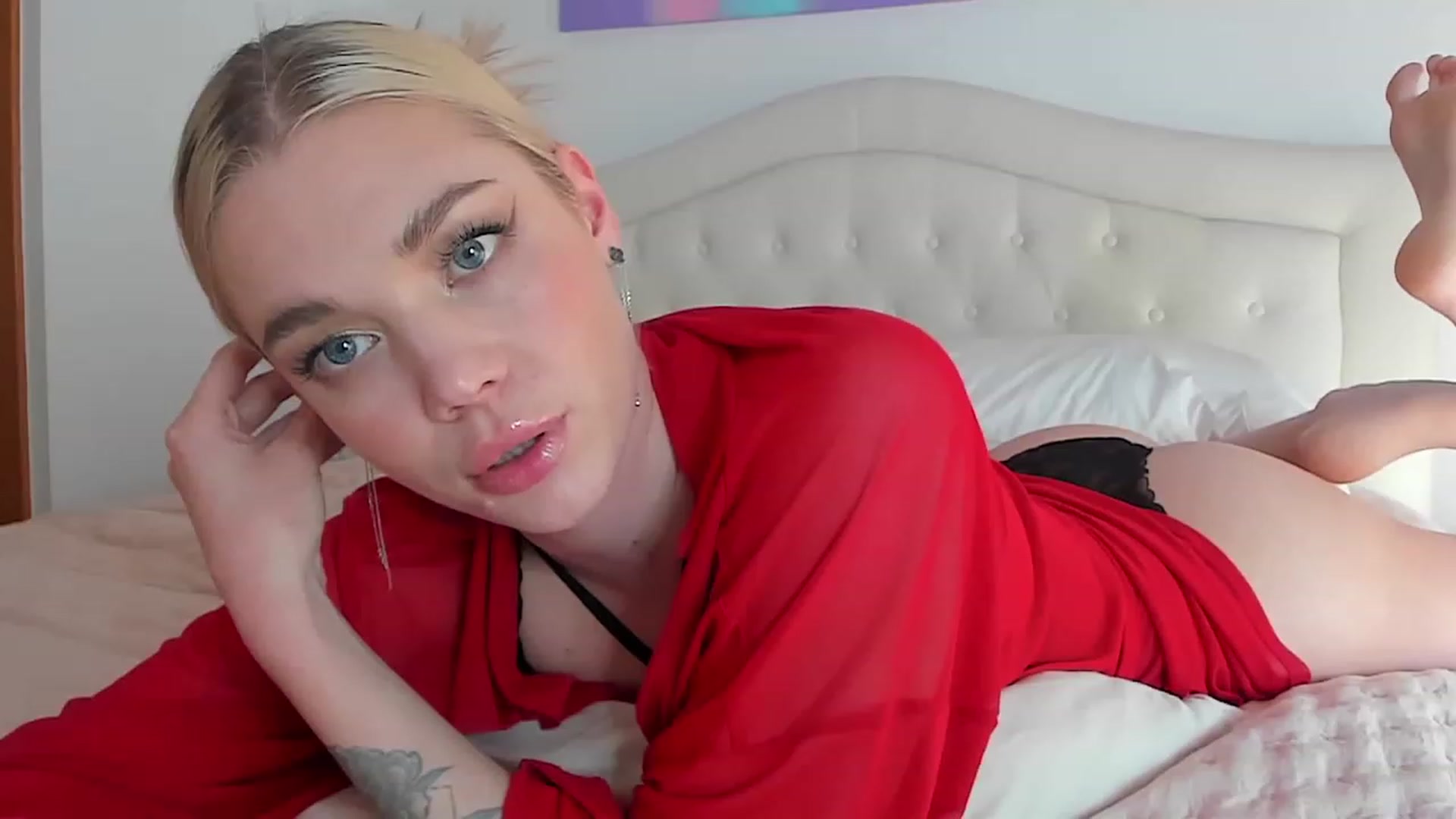 Gallery image thumbnail from SophSeptember's myfreecams stream on, 03/13/2024, 16:21 image 9 of 20