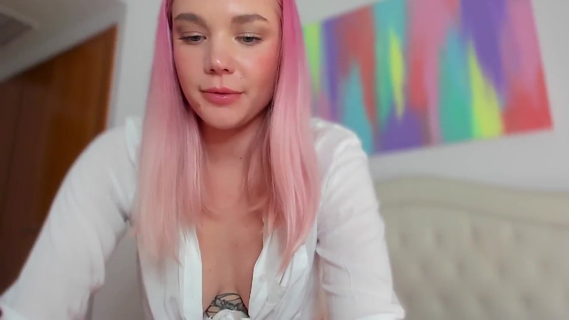 Gallery image thumbnail from SophSeptember's myfreecams stream on, 05/03/2024, 15:11 image 7 of 20