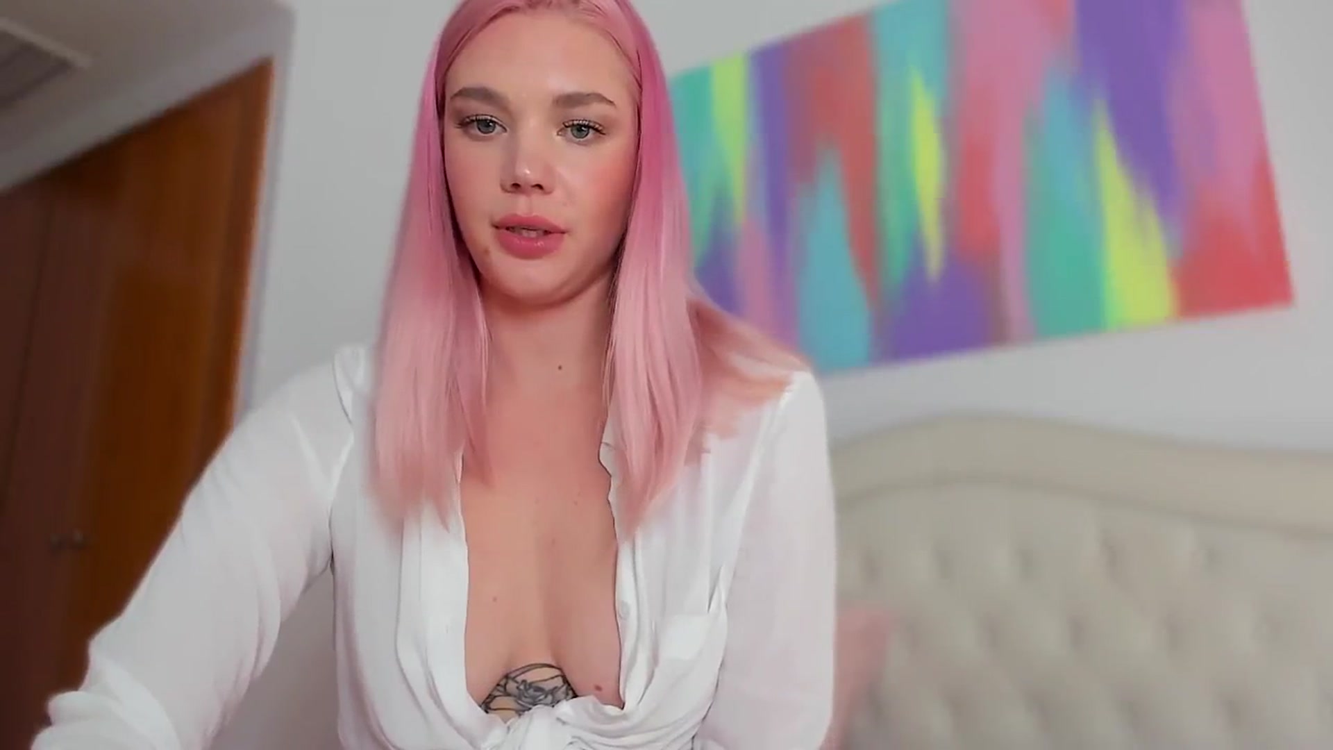 Gallery image thumbnail from SophSeptember's myfreecams stream on, 05/03/2024, 15:11 image 10 of 20