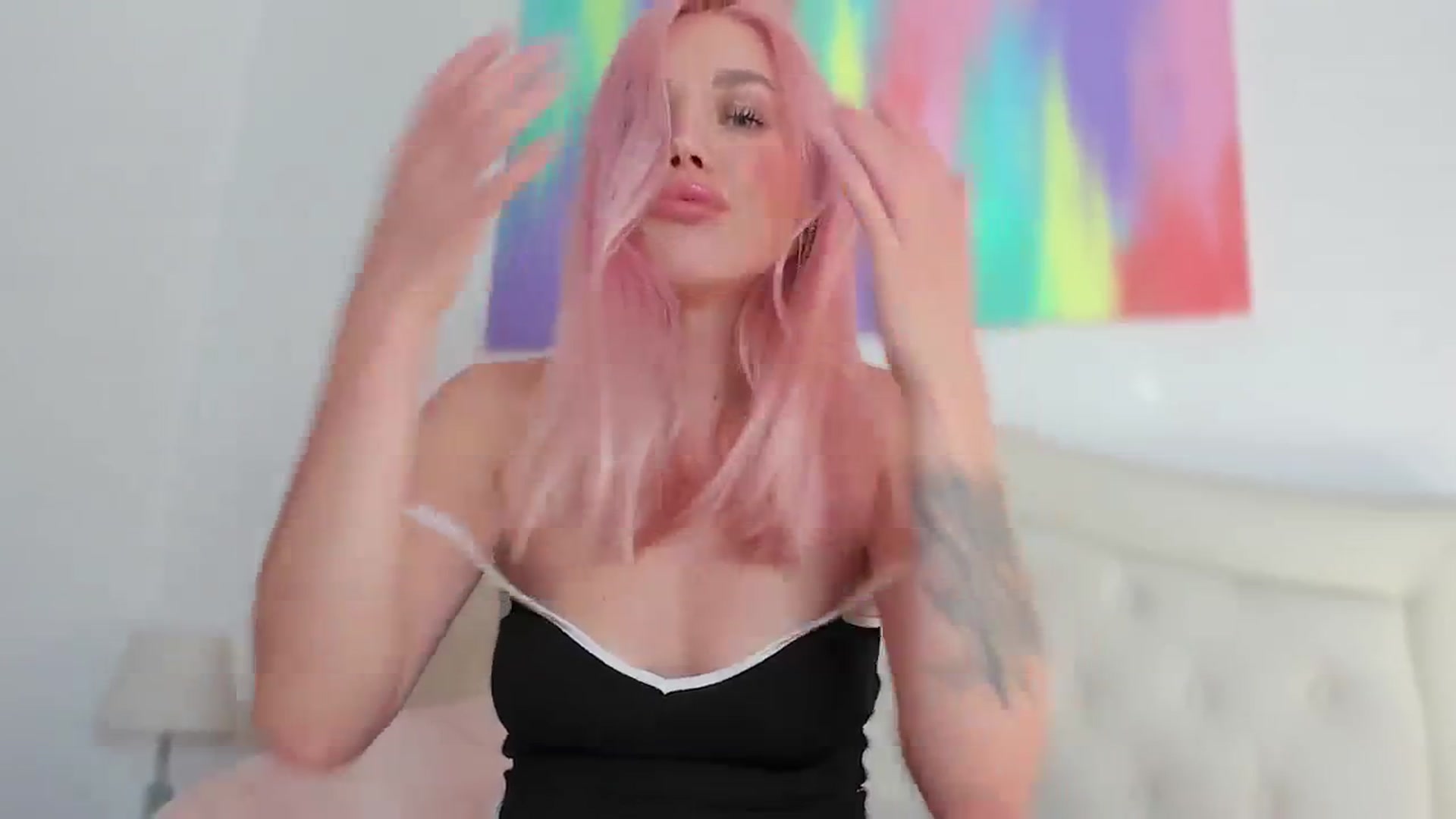 Gallery image thumbnail from SophSeptember's myfreecams stream on, 05/04/2024, 16:07 image 12 of 20