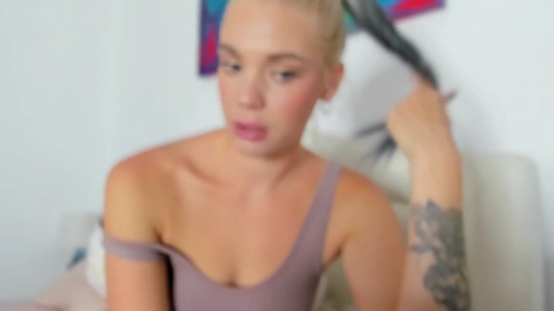 Gallery image thumbnail from SophSeptember's myfreecams stream on, 09/14/2024, 10:18 image 7 of 20