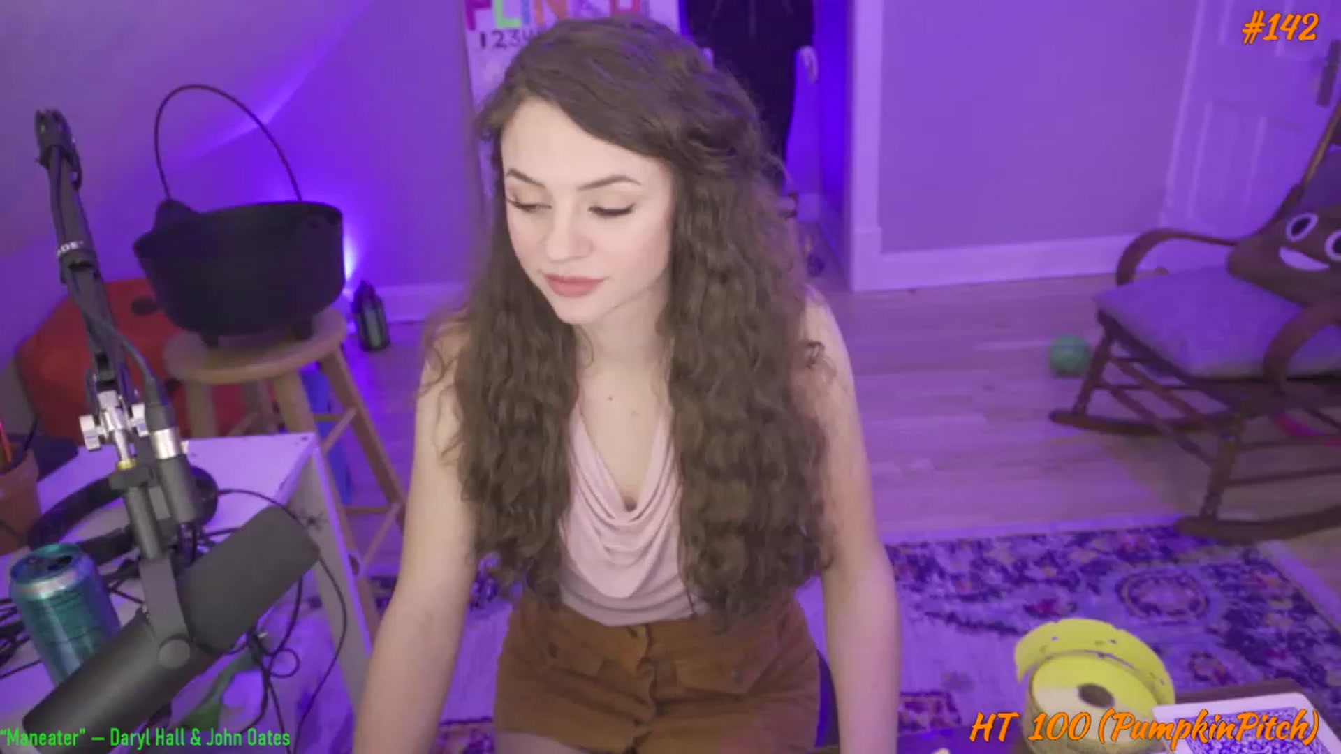 Gallery image thumbnail from Sophahontas's myfreecams stream on, 11/18/2022, 09:25 image 7 of 20