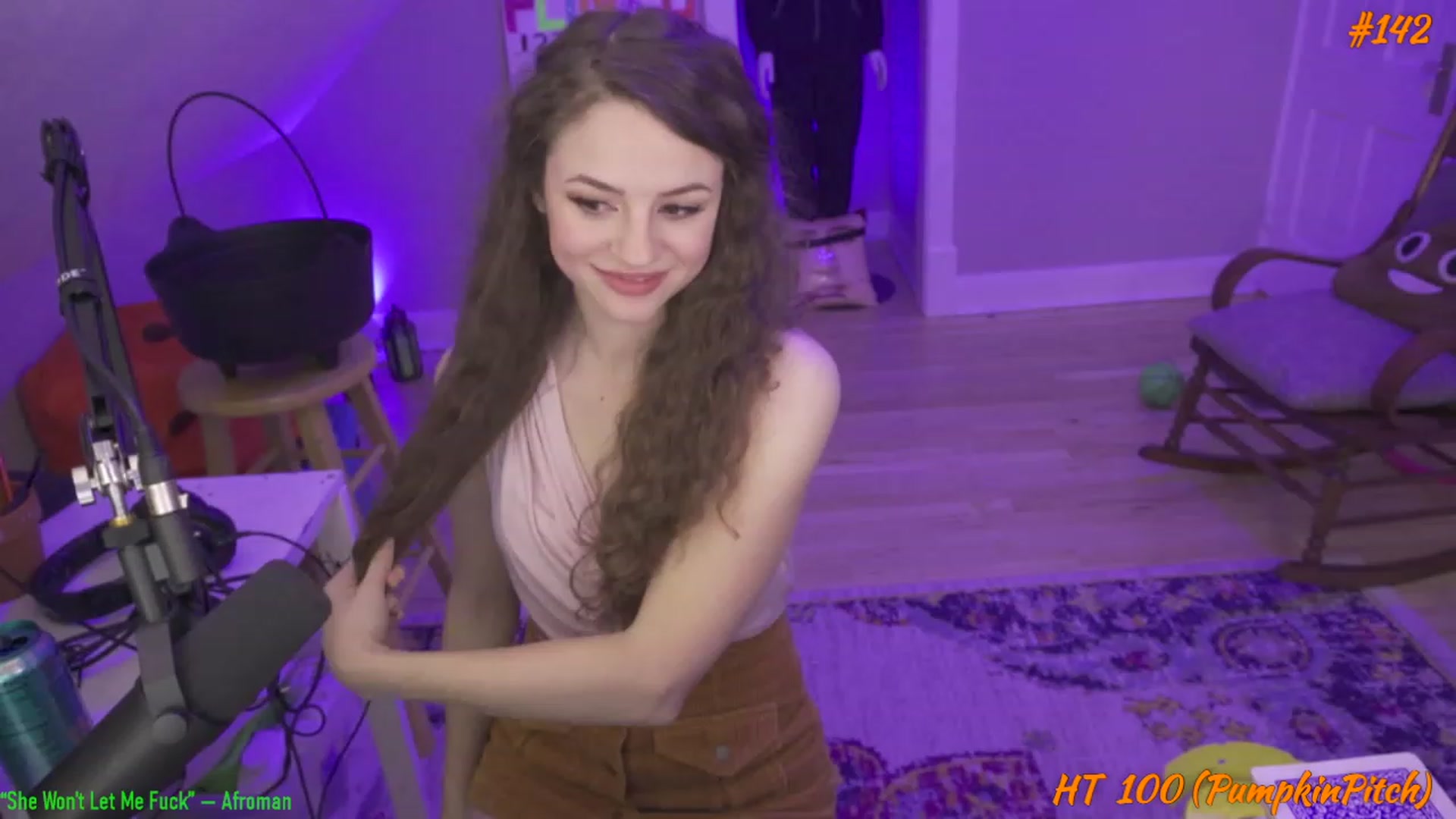 Gallery image thumbnail from Sophahontas's myfreecams stream on, 11/18/2022, 09:25 image 9 of 20