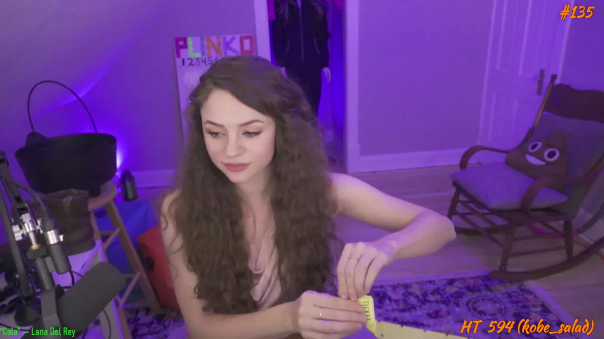Gallery image thumbnail from Sophahontas's myfreecams stream on, 11/18/2022, 09:25 image 20 of 20