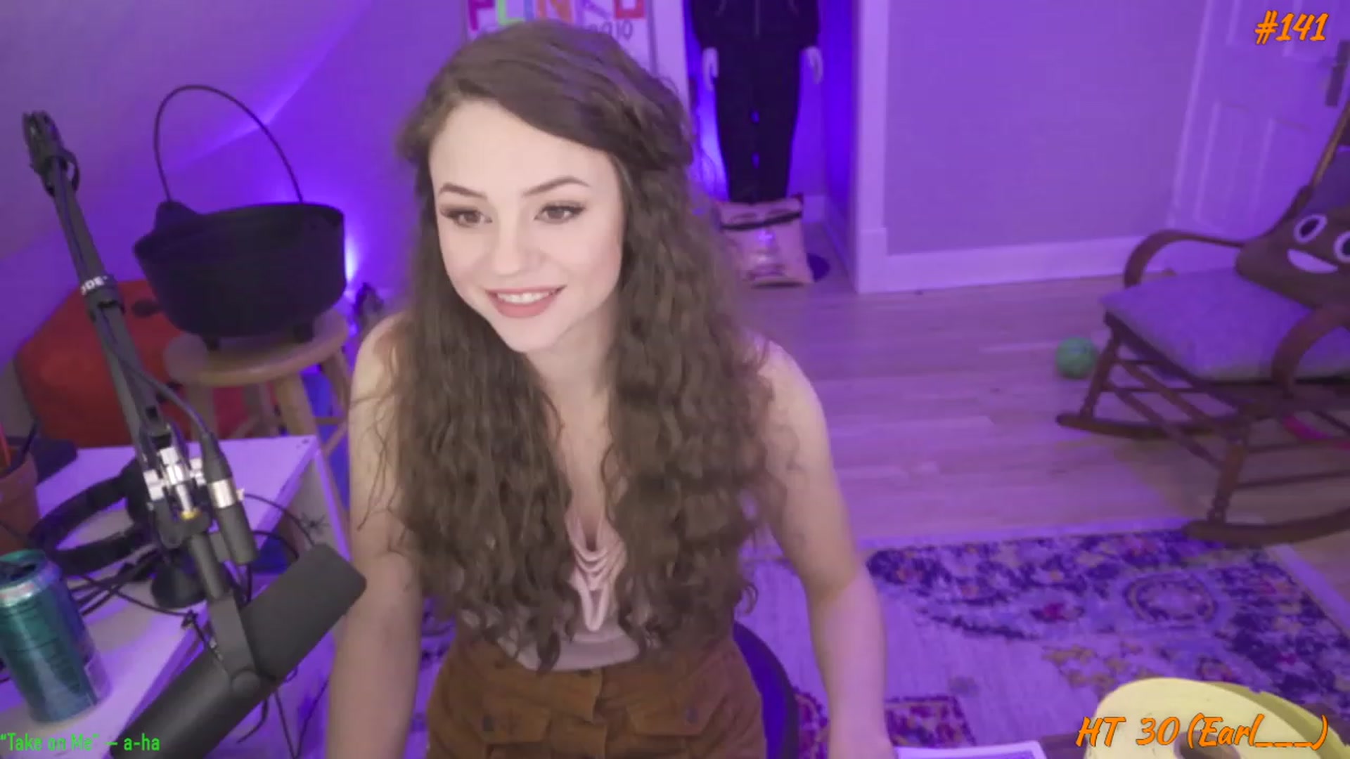 Gallery image thumbnail from Sophahontas's myfreecams stream on, 11/18/2022, 09:25 image 2 of 20
