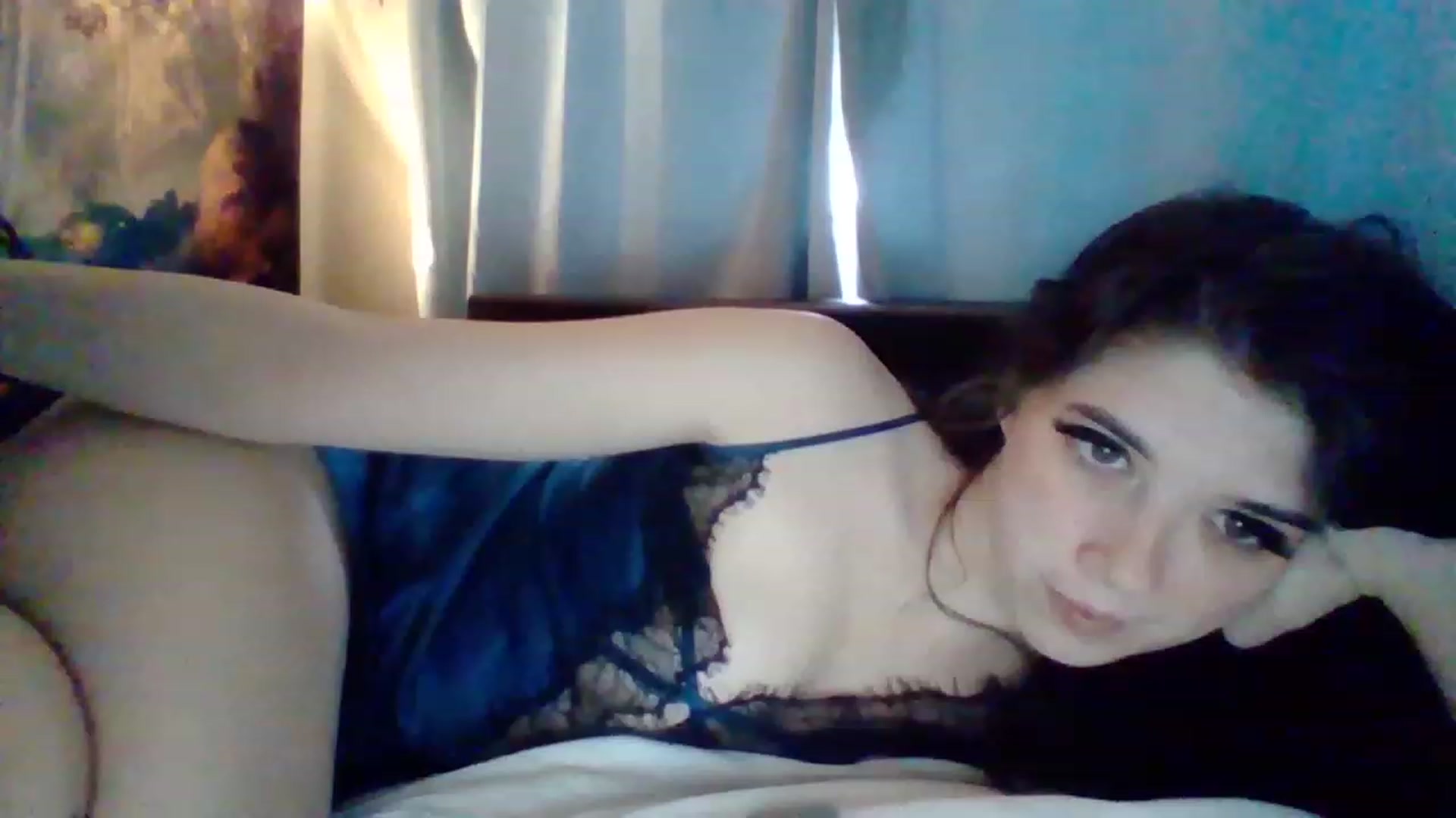 Gallery image thumbnail from Sophdiamond's myfreecams stream on, 01/17/2023, 11:29 image 3 of 20