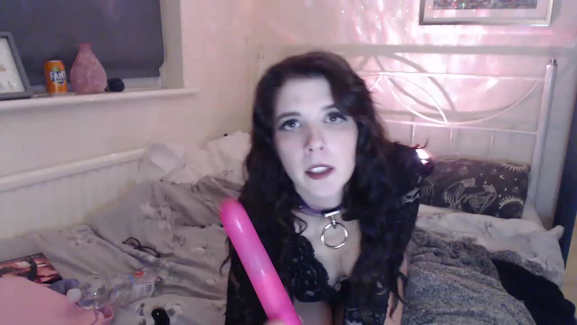 Gallery image thumbnail from Sophdiamond's myfreecams stream on, 02/23/2023, 23:08 image 16 of 20