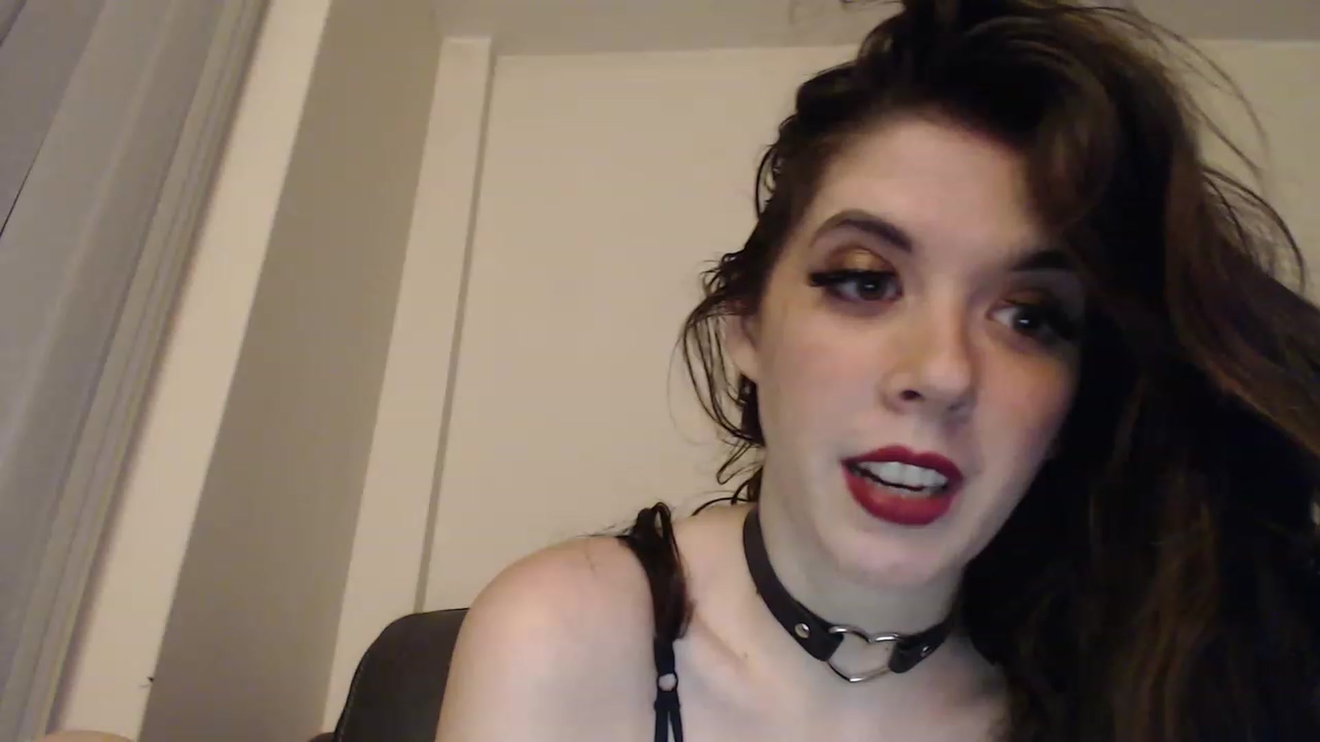 Gallery image thumbnail from Sophdiamond's myfreecams stream on, 03/14/2023, 24:00 image 8 of 20