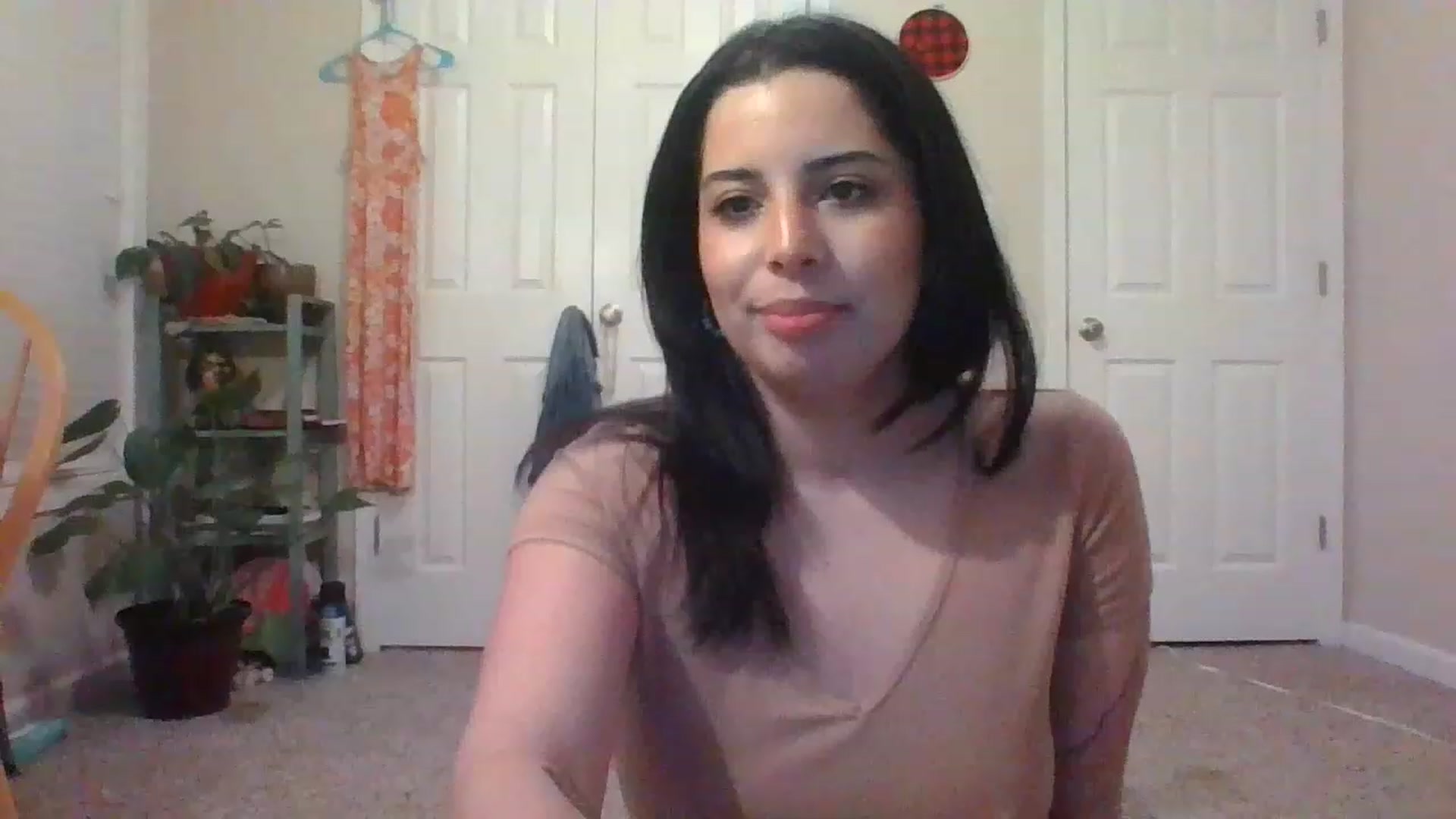 Gallery image thumbnail from SophiaFoxxx's myfreecams stream on, 02/27/2023, 06:18 image 5 of 20
