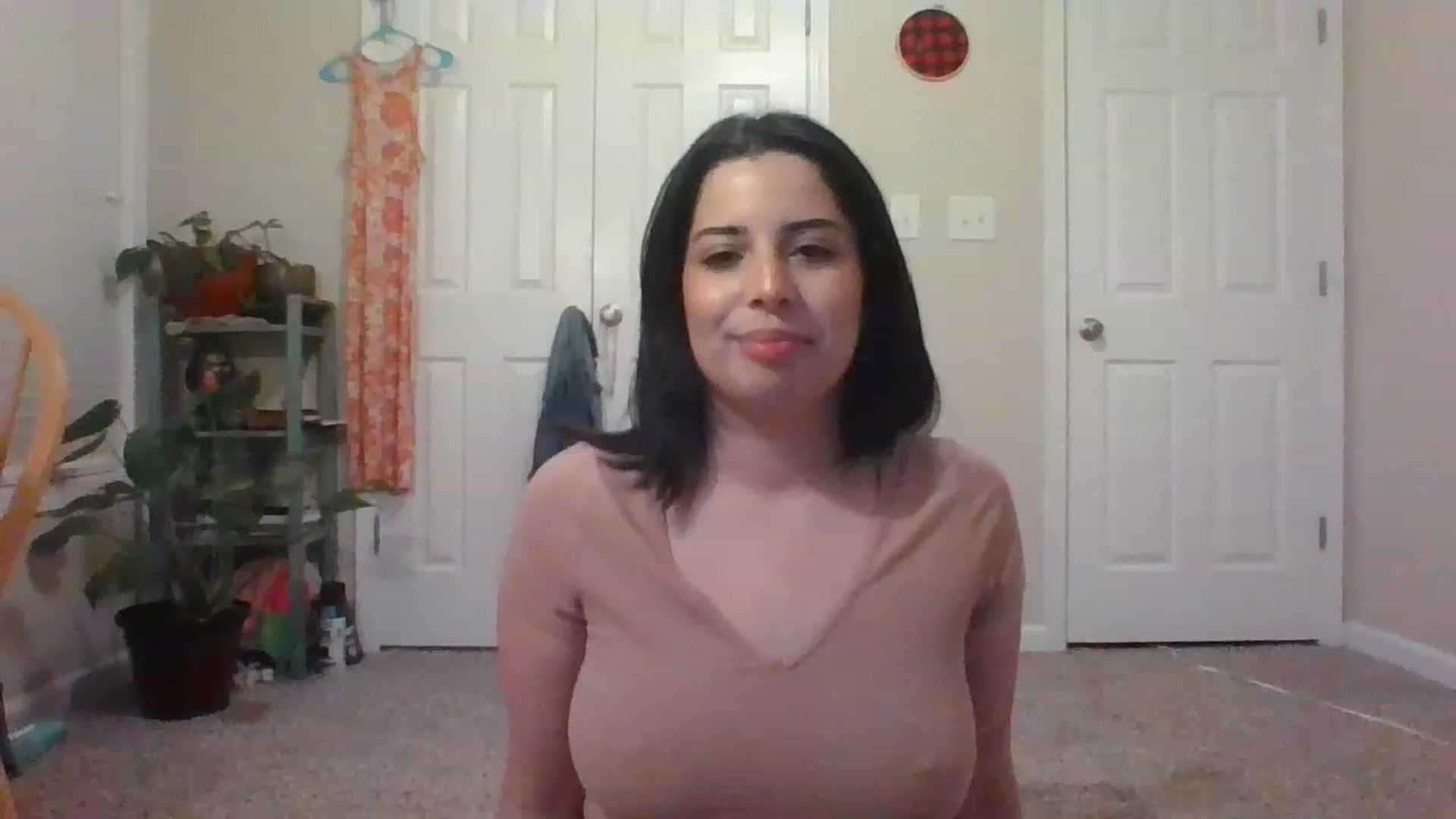 Gallery image thumbnail from SophiaFoxxx's myfreecams stream on, 02/27/2023, 06:18 image 1 of 20