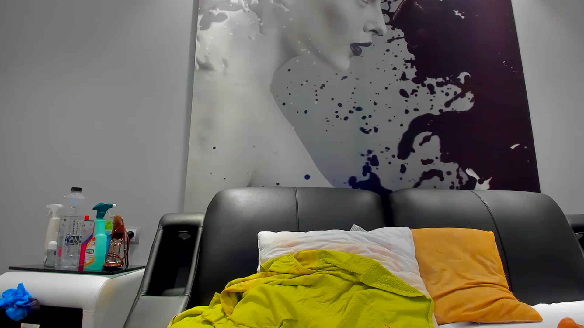 Gallery image thumbnail from SophiaSanty's myfreecams stream on, 12/02/2022, 20:44 image 18 of 20
