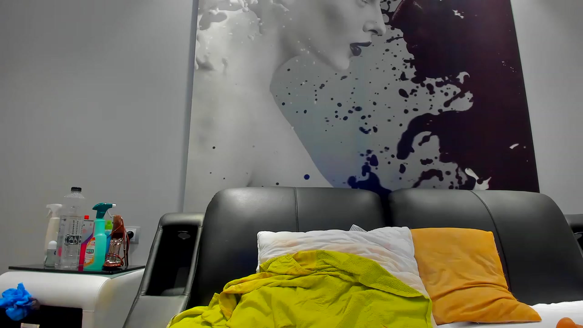 Gallery image thumbnail from SophiaSanty's myfreecams stream on, 12/02/2022, 20:44 image 17 of 20